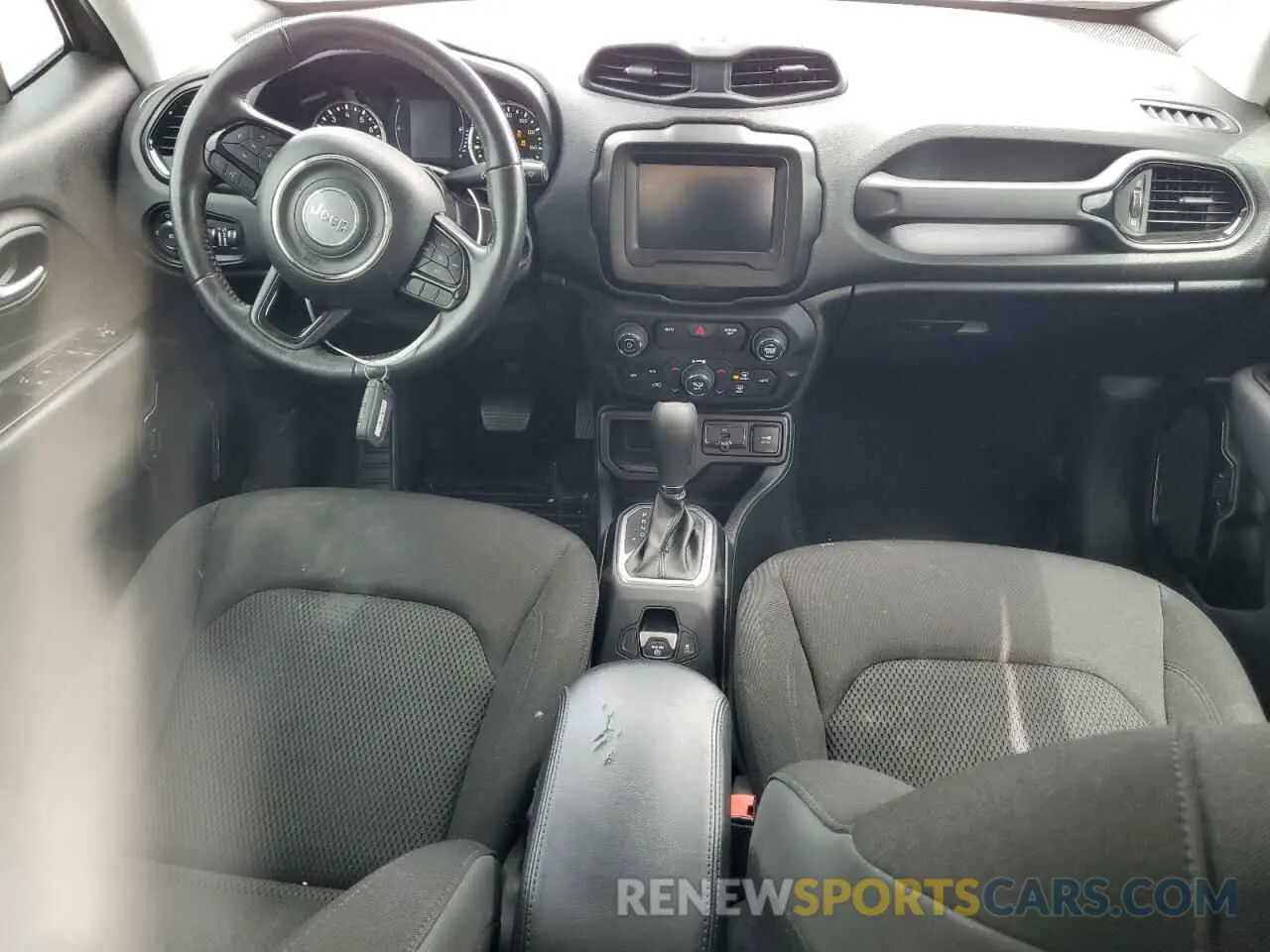 8 Photograph of a damaged car ZACNJABBXKPK42652 JEEP RENEGADE 2019