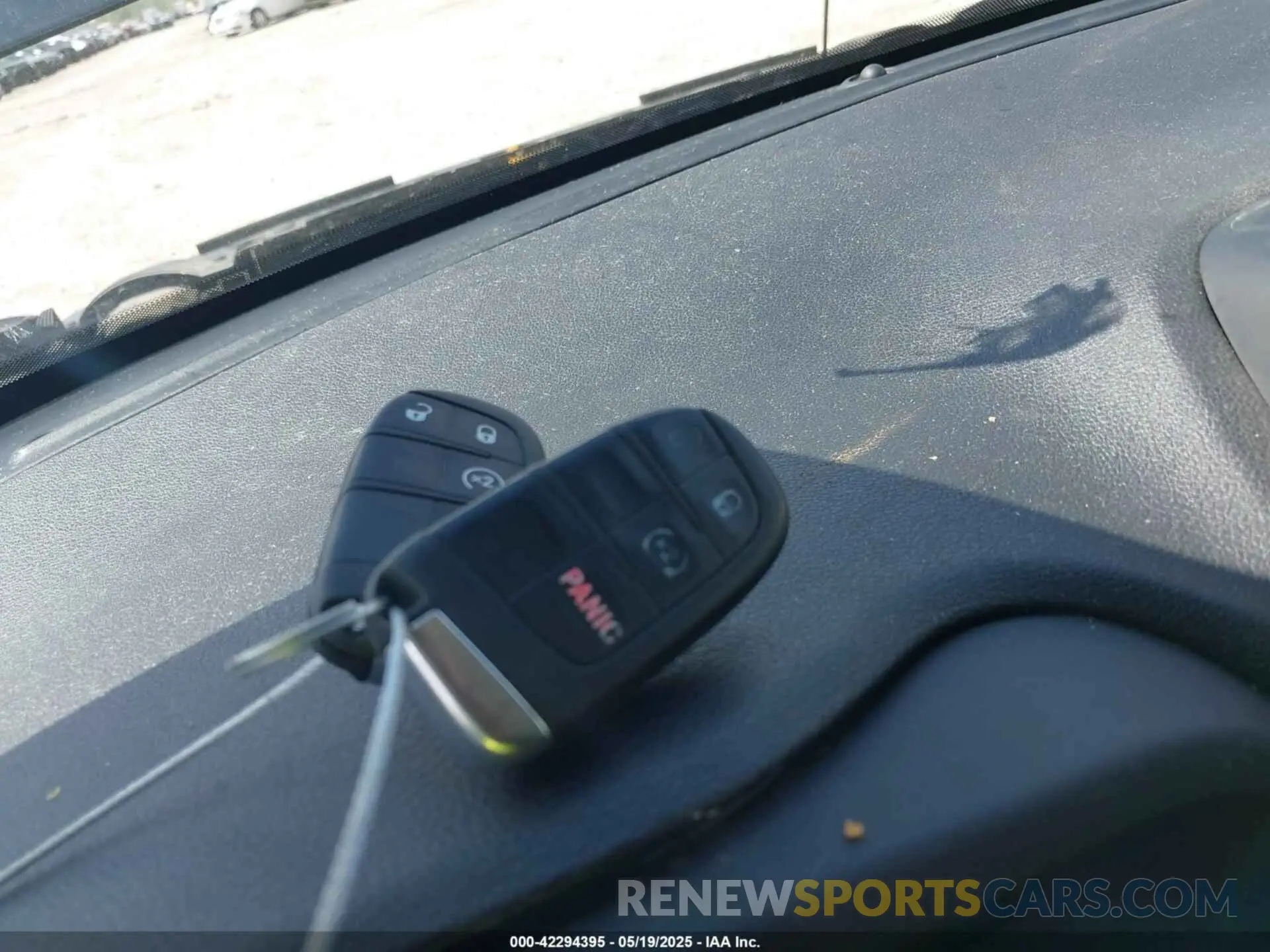 11 Photograph of a damaged car ZACNJBA17KPJ98673 JEEP RENEGADE 2019