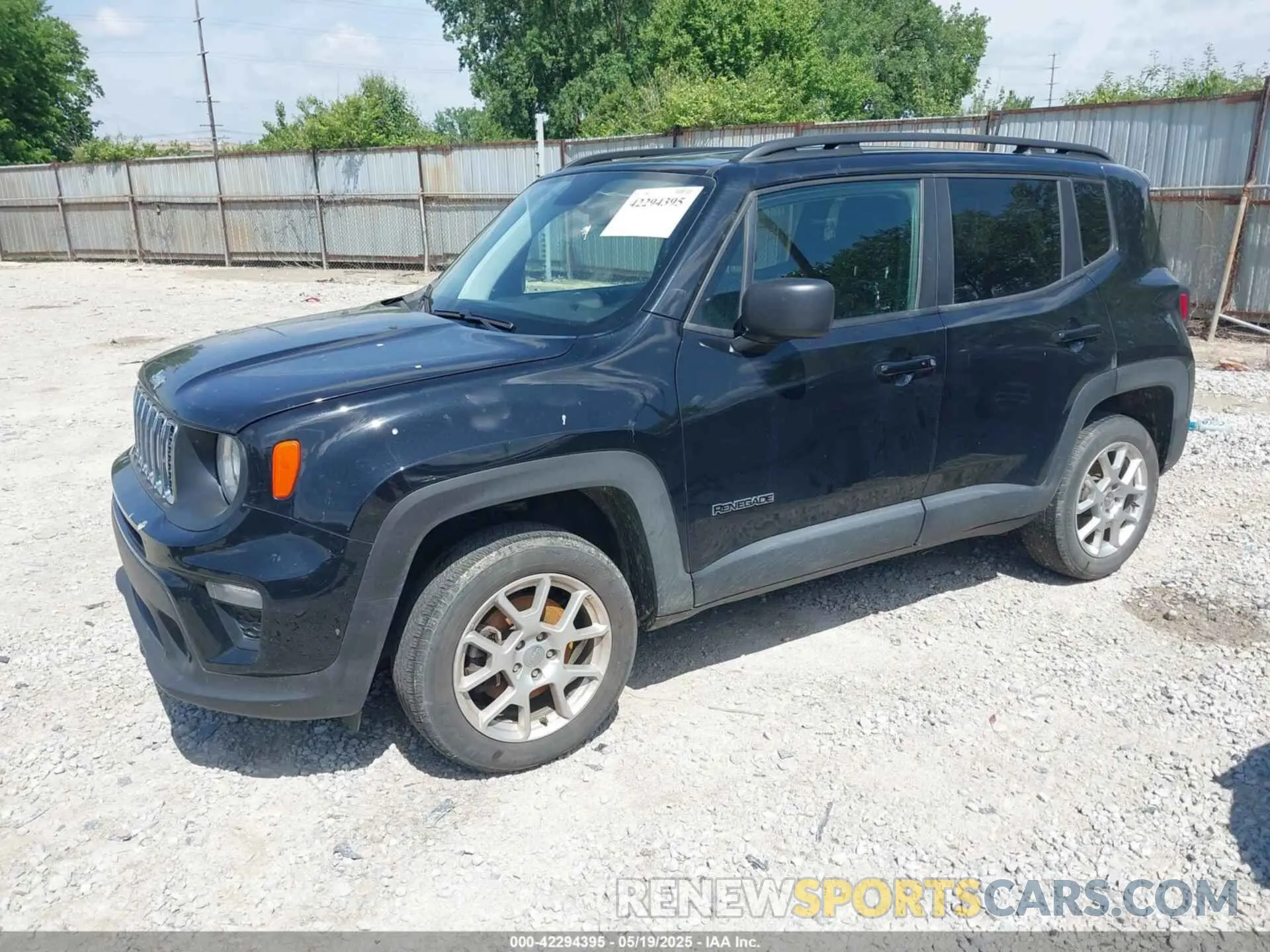 2 Photograph of a damaged car ZACNJBA17KPJ98673 JEEP RENEGADE 2019