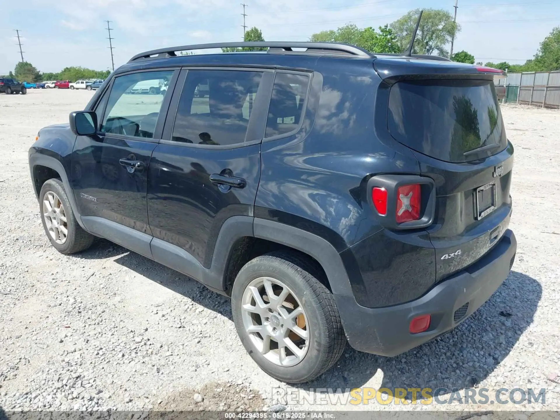 3 Photograph of a damaged car ZACNJBA17KPJ98673 JEEP RENEGADE 2019
