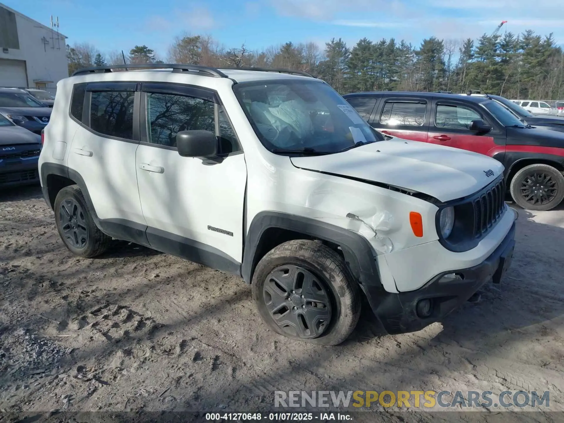 1 Photograph of a damaged car ZACNJBAB0KPK92953 JEEP RENEGADE 2019