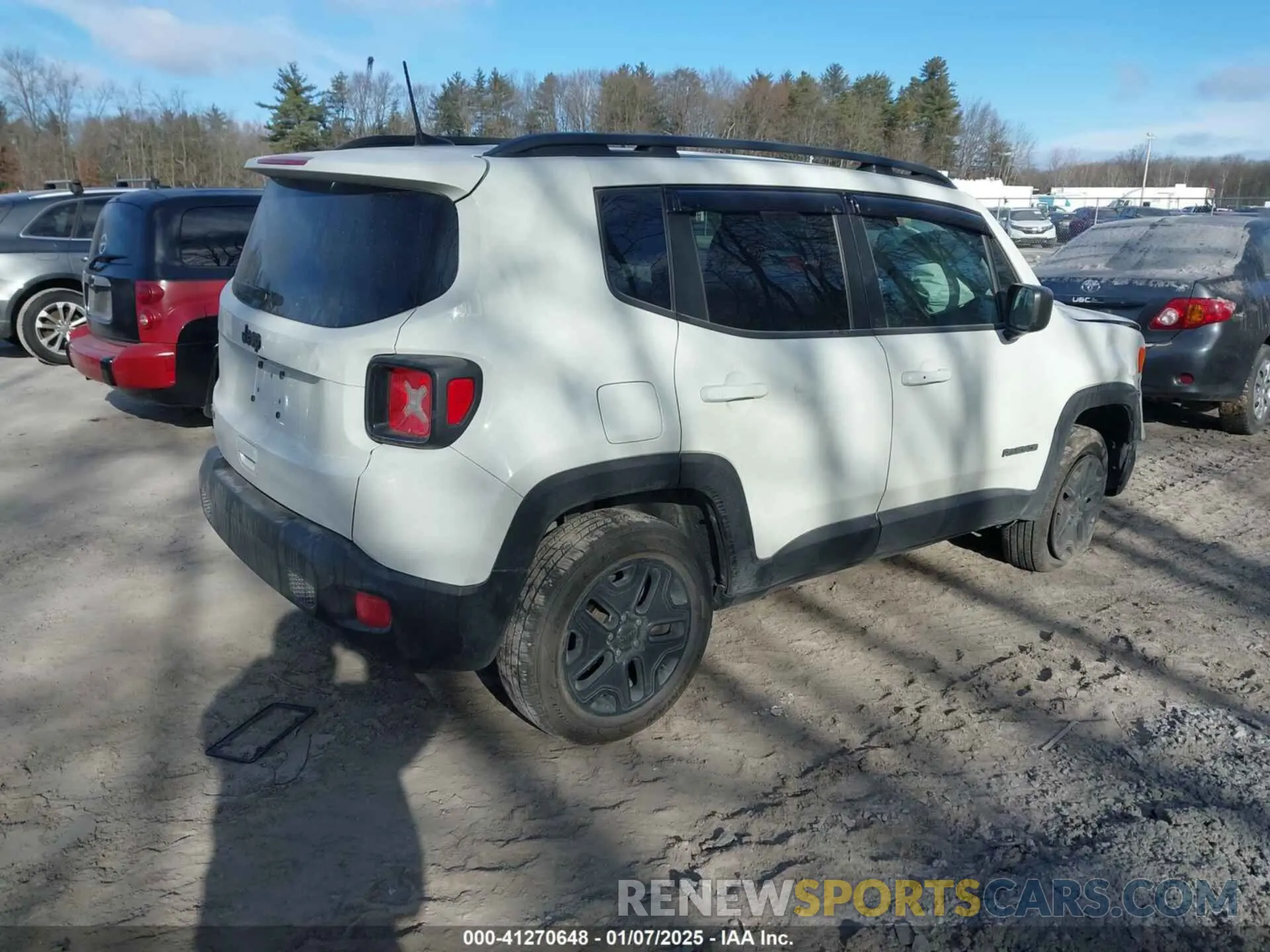 4 Photograph of a damaged car ZACNJBAB0KPK92953 JEEP RENEGADE 2019