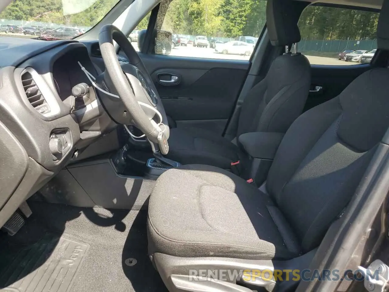 7 Photograph of a damaged car ZACNJBAB1KPK03696 JEEP RENEGADE 2019
