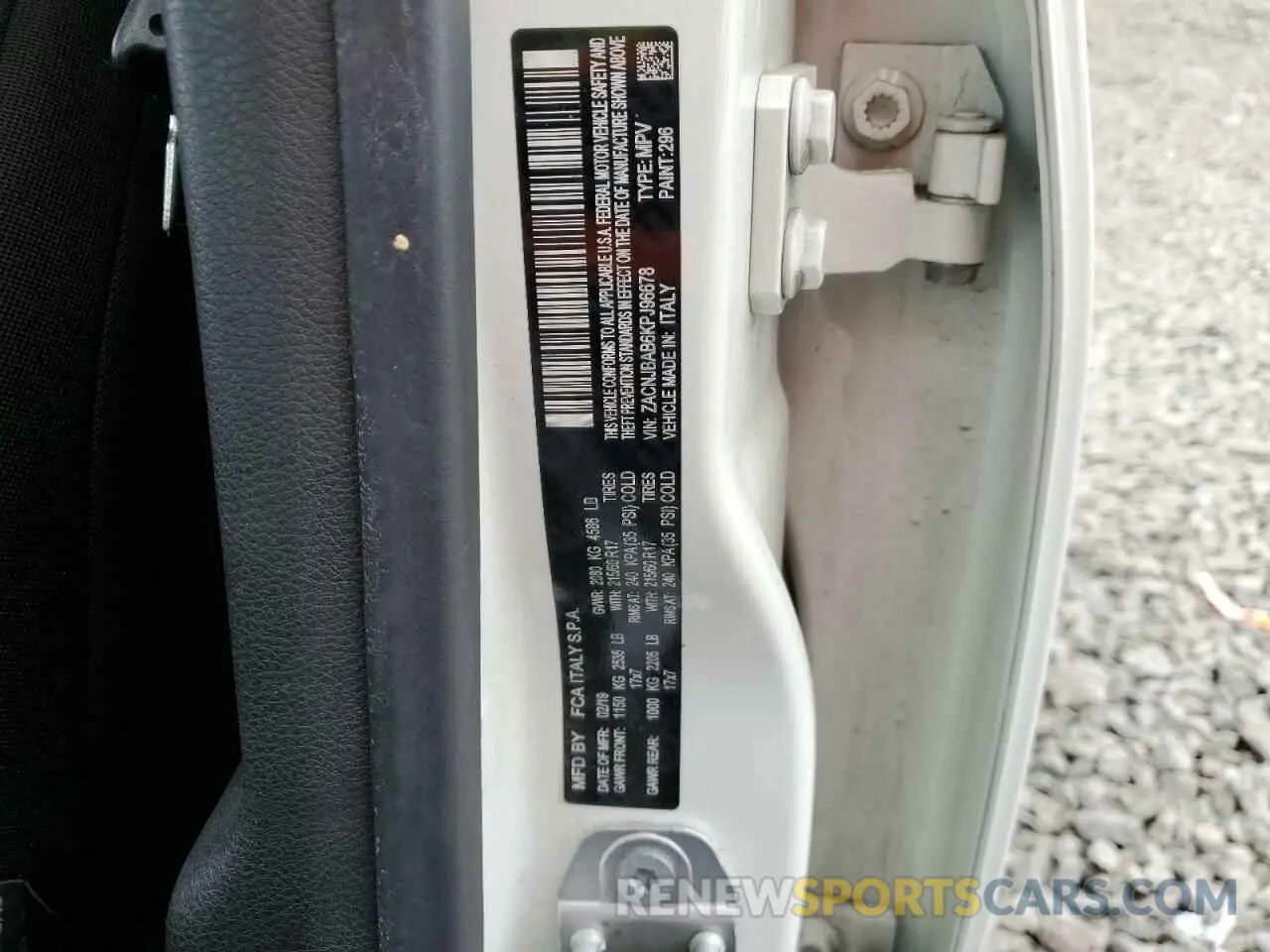 13 Photograph of a damaged car ZACNJBAB6KPJ96678 JEEP RENEGADE 2019