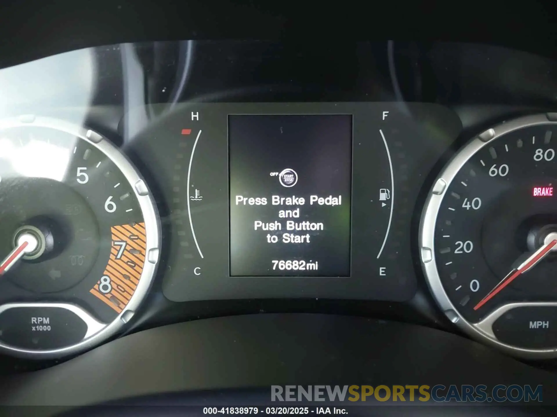 7 Photograph of a damaged car ZACNJBAB8KPK74653 JEEP RENEGADE 2019