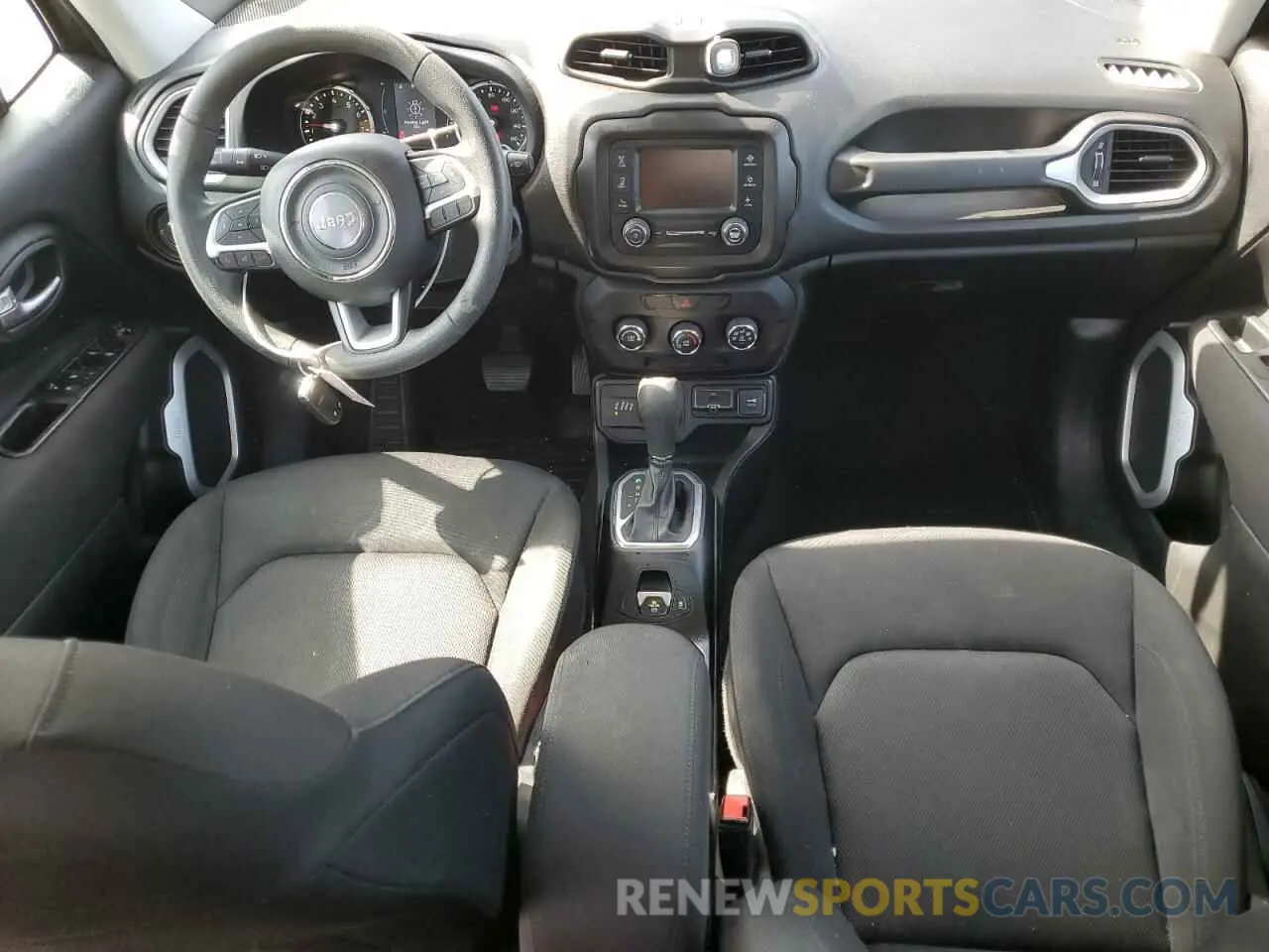 8 Photograph of a damaged car ZACNJBAB9KPK92966 JEEP RENEGADE 2019