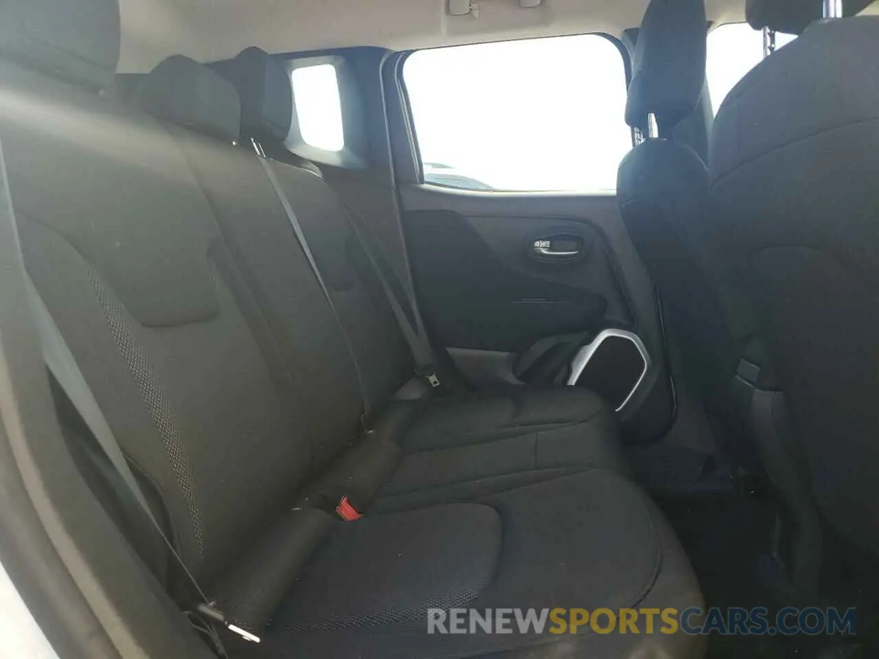 11 Photograph of a damaged car ZACNJBABXKPJ76546 JEEP RENEGADE 2019