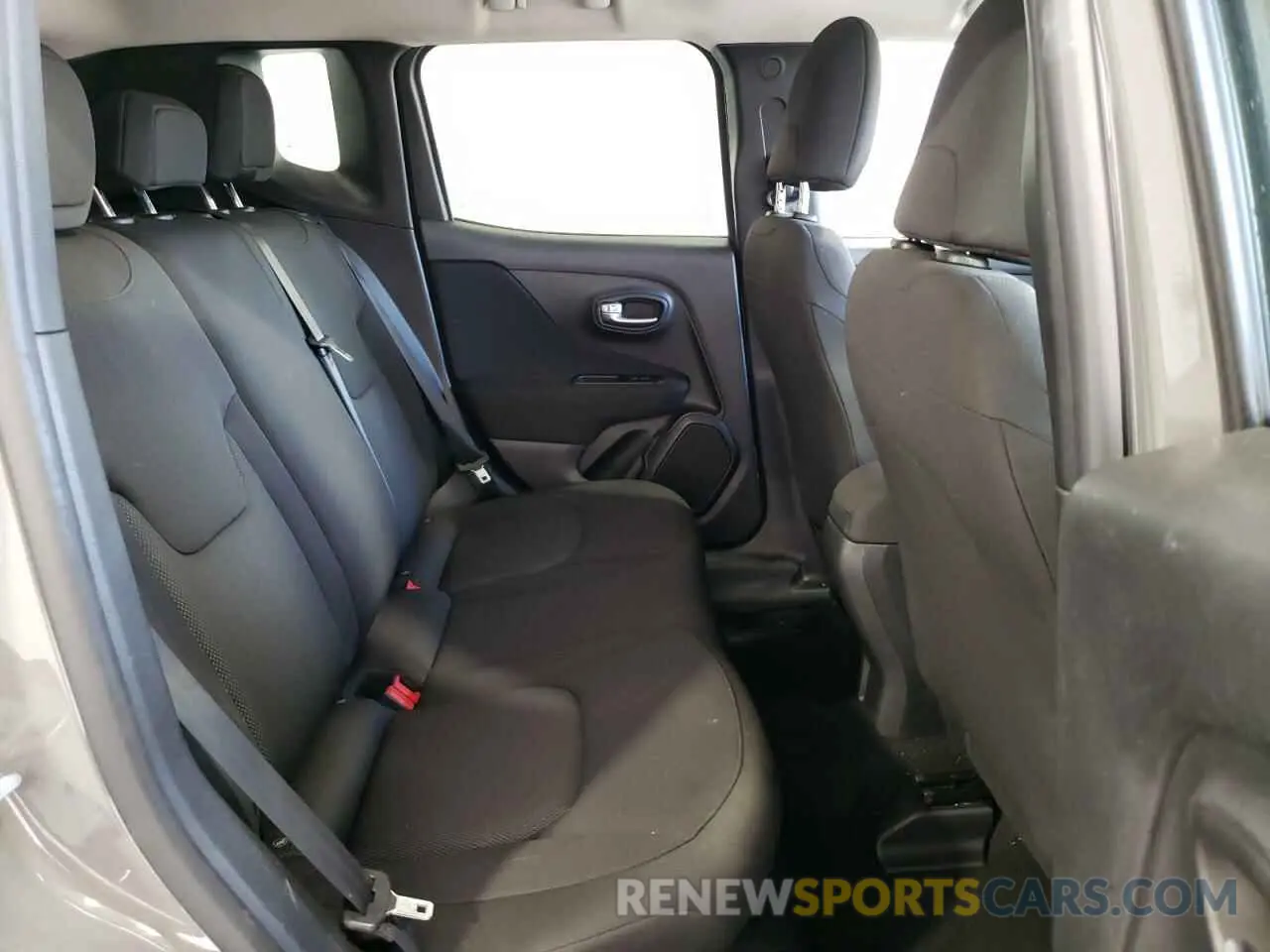 11 Photograph of a damaged car ZACNJBABXKPK61726 JEEP RENEGADE 2019