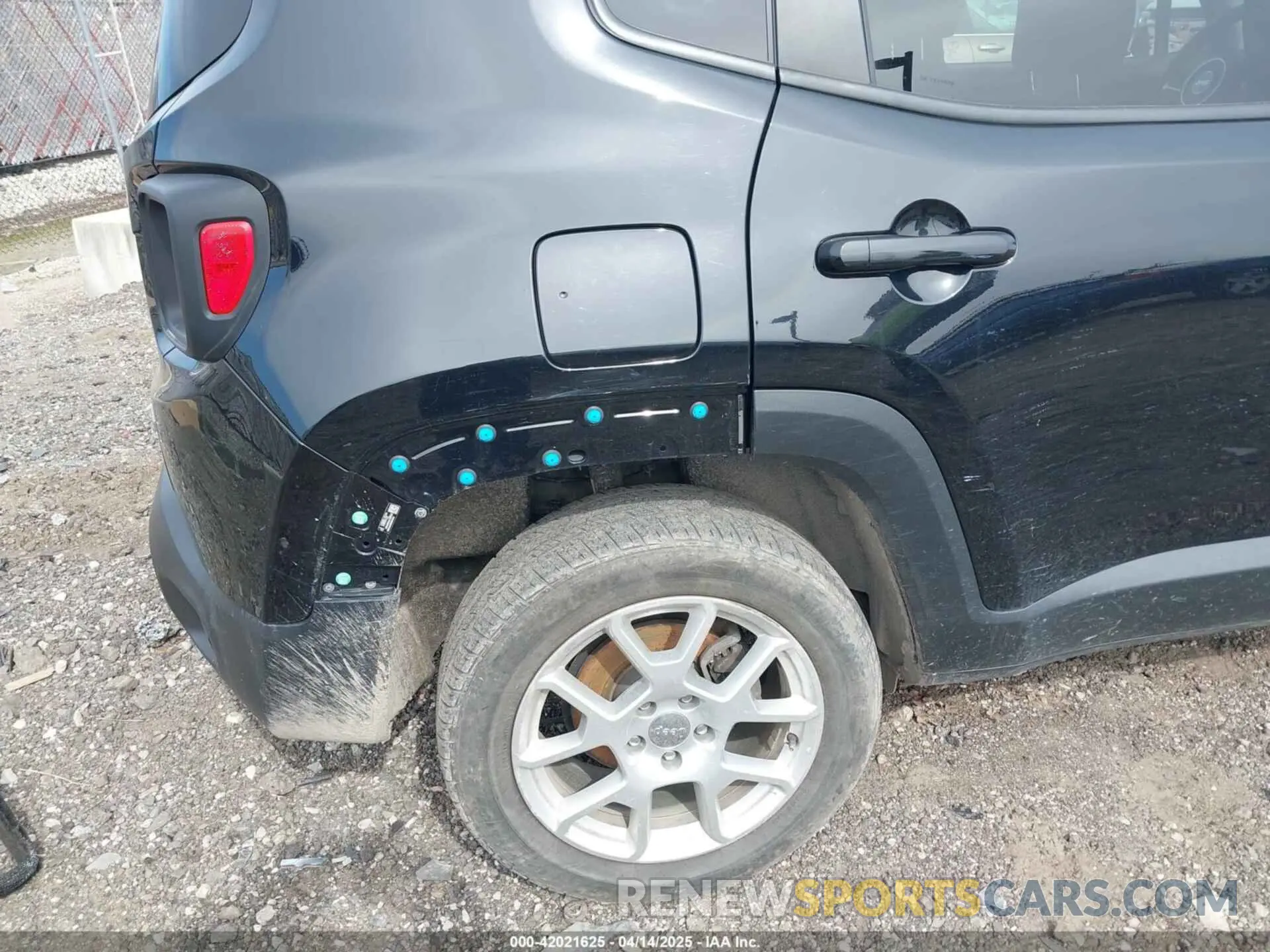 17 Фотография поврежденного автомобиля ZACNJBBB2KPK15600 JEEP RENEGADE 2019