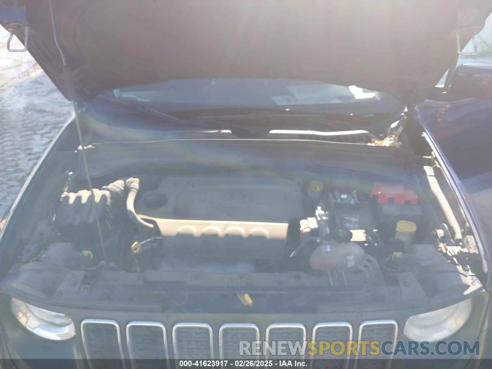 10 Photograph of a damaged car ZACNJBBB5KPJ89333 JEEP RENEGADE 2019