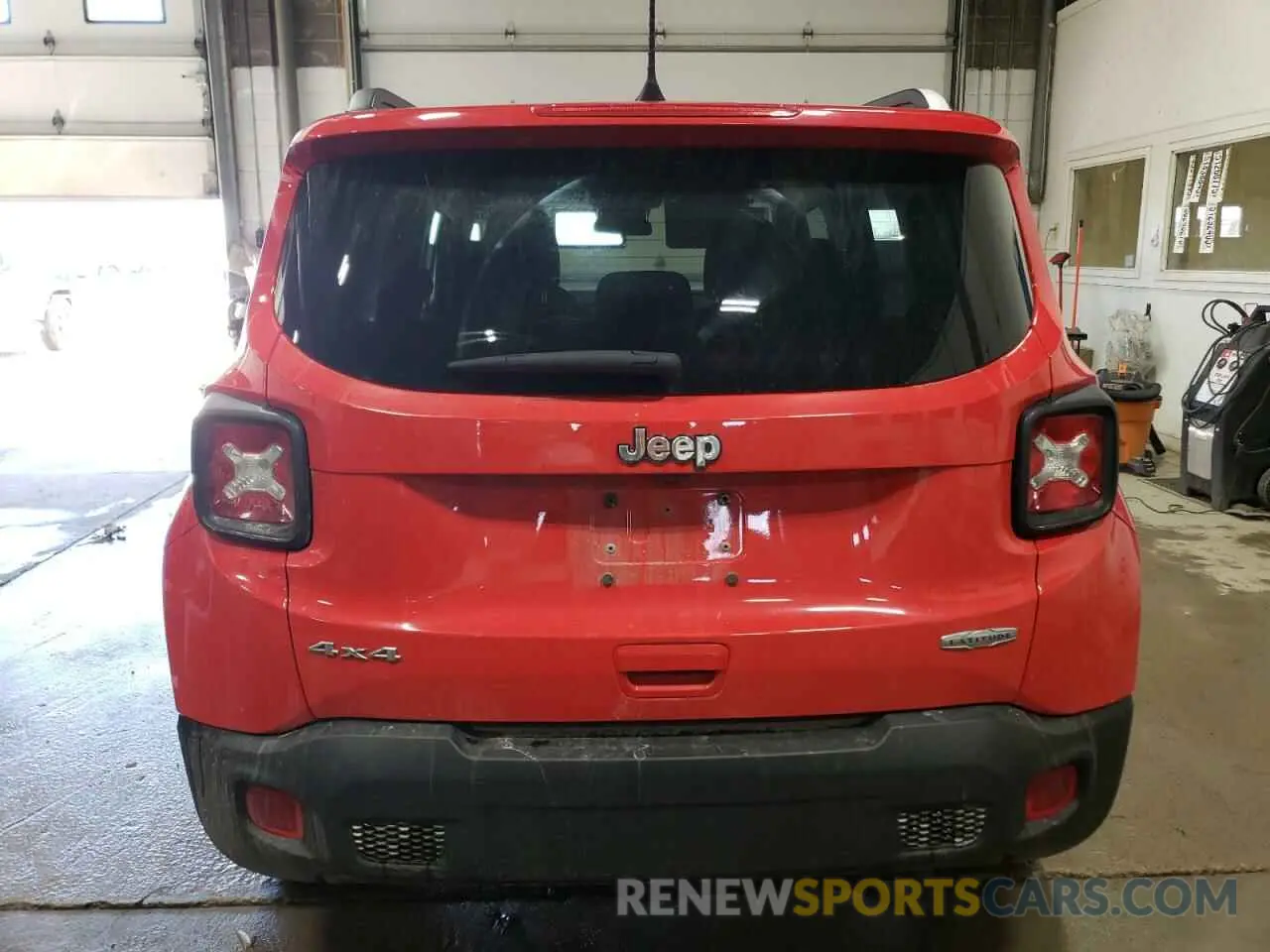 6 Photograph of a damaged car ZACNJBBB7KPK23742 JEEP RENEGADE 2019