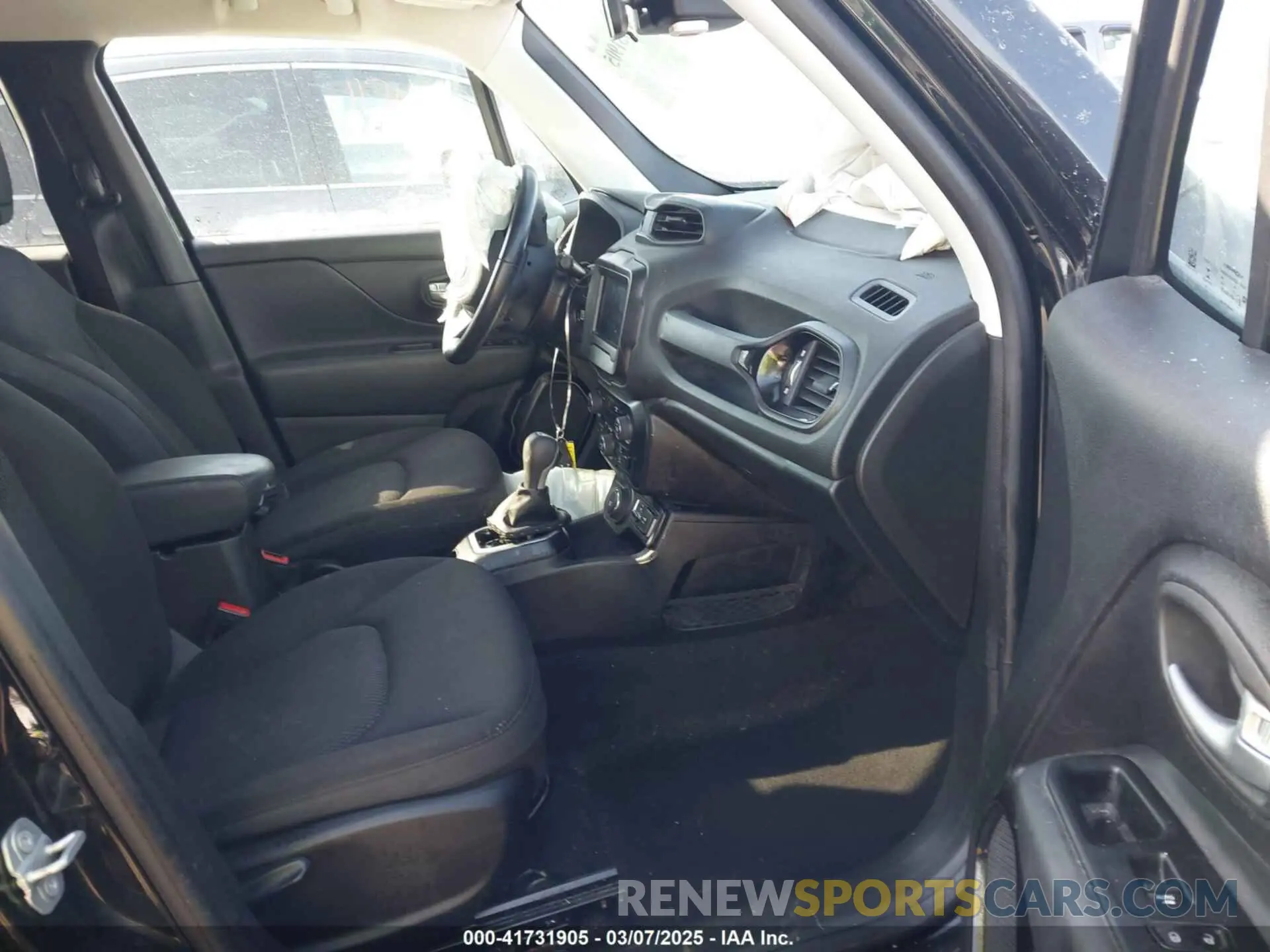 5 Photograph of a damaged car ZACNJBBBXKPK18647 JEEP RENEGADE 2019