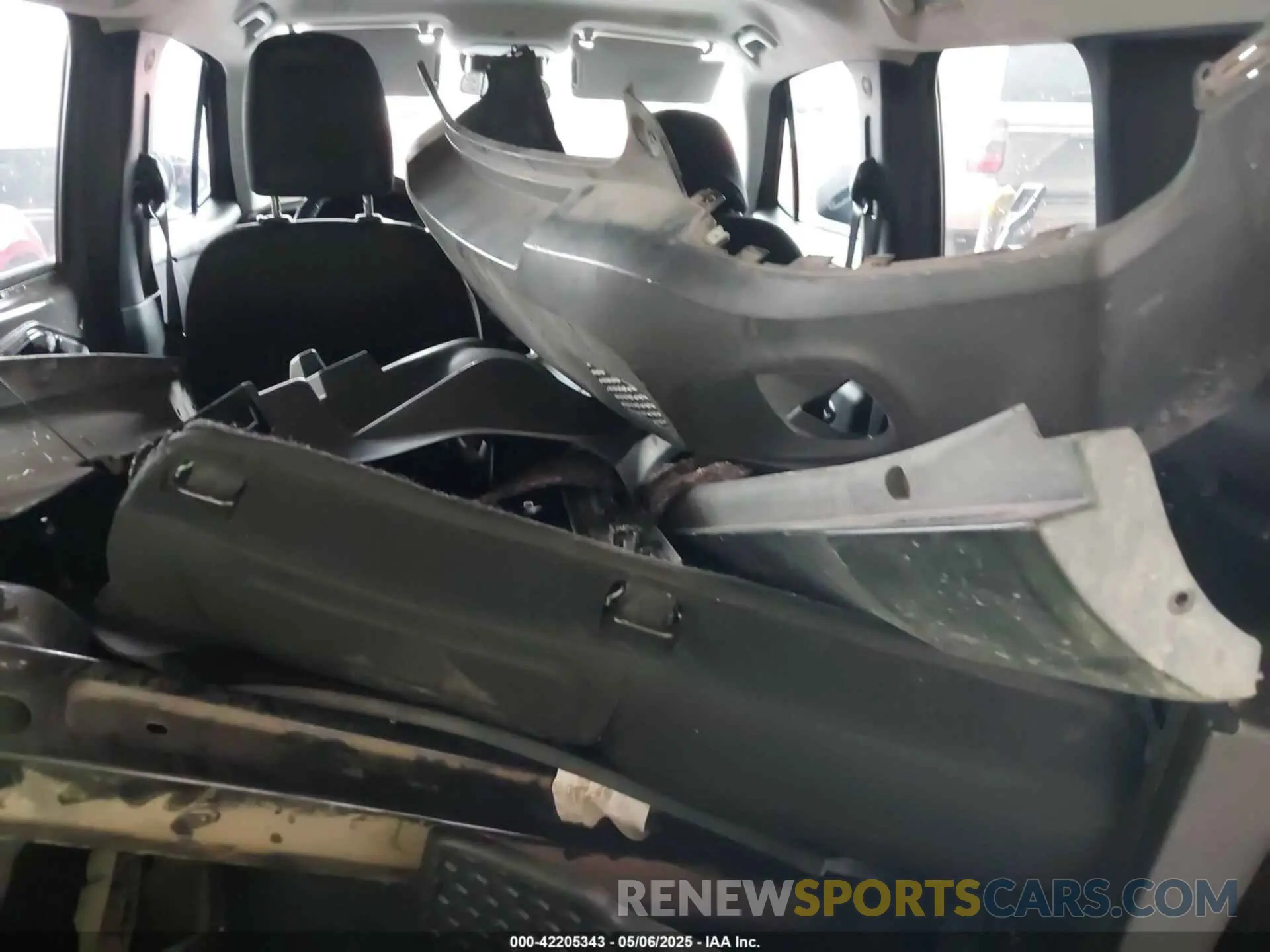 11 Photograph of a damaged car ZACNJBBBXKPK65404 JEEP RENEGADE 2019
