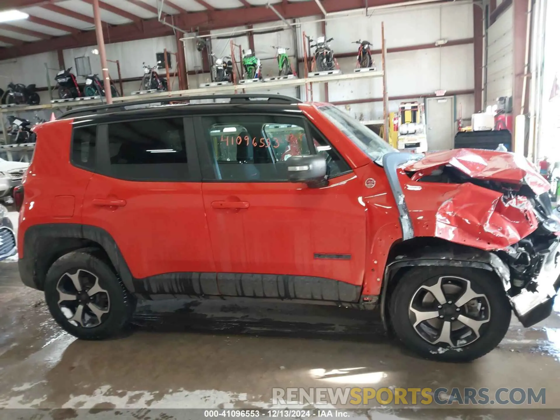 14 Photograph of a damaged car ZACNJBC10KPK40100 JEEP RENEGADE 2019