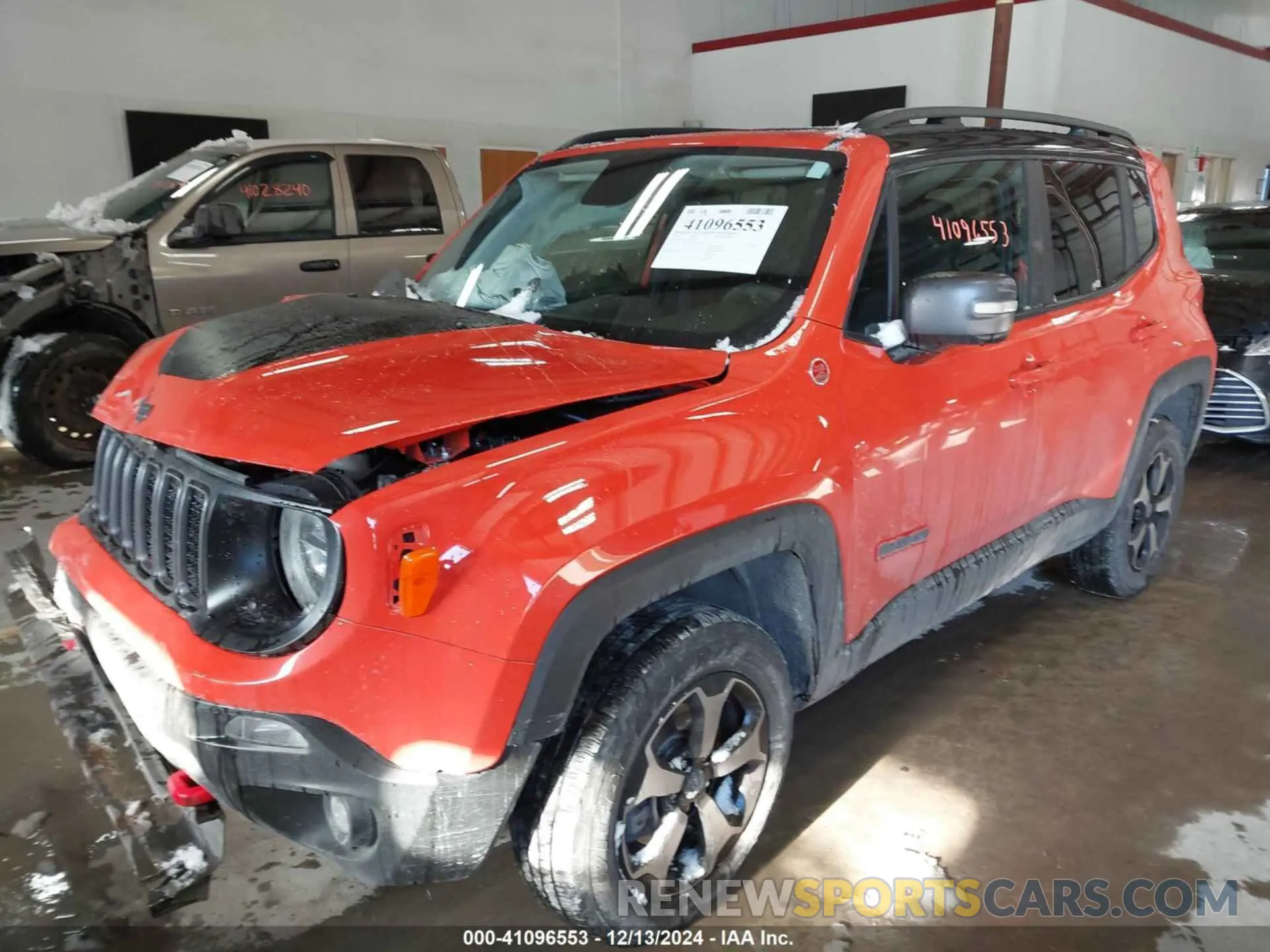 2 Photograph of a damaged car ZACNJBC10KPK40100 JEEP RENEGADE 2019