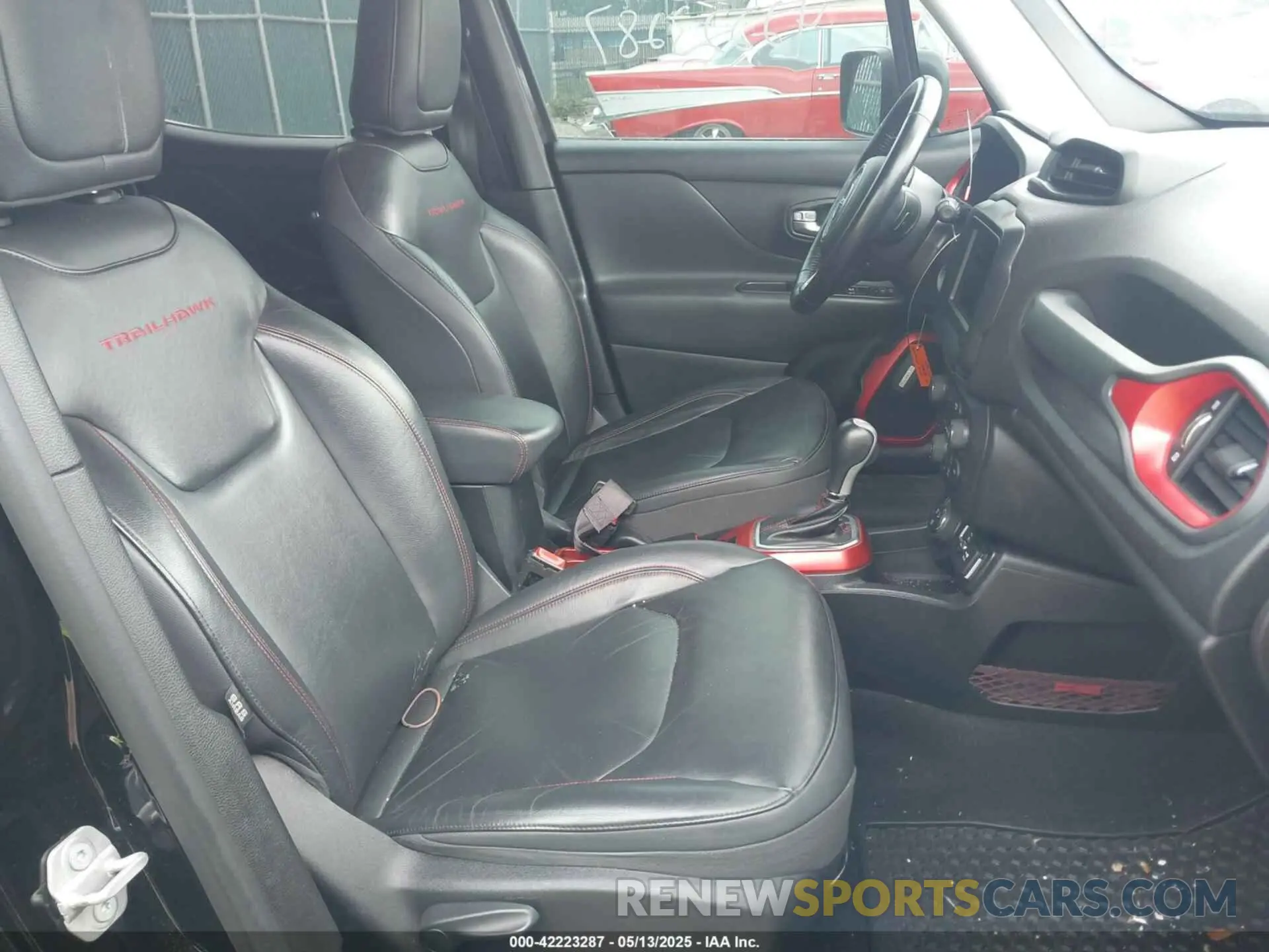 5 Photograph of a damaged car ZACNJBC11KPJ86323 JEEP RENEGADE 2019
