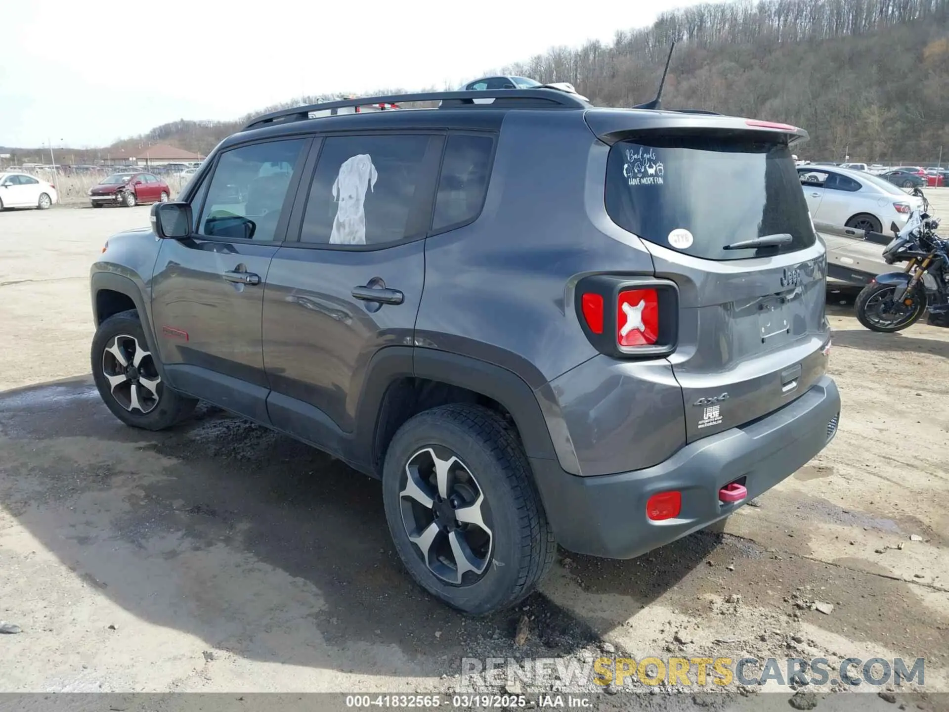 3 Фотография поврежденного автомобиля ZACNJBC12KPK02318 JEEP RENEGADE 2019