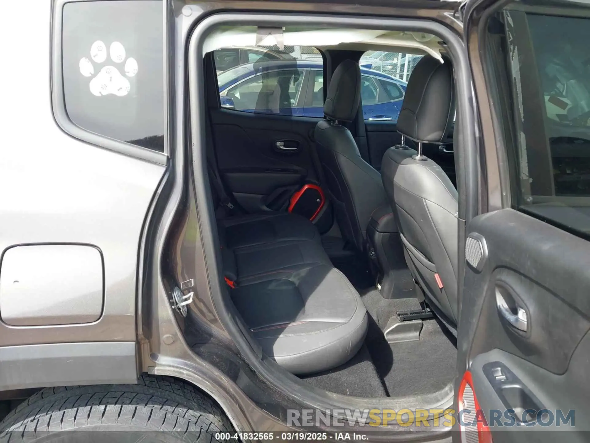 8 Фотография поврежденного автомобиля ZACNJBC12KPK02318 JEEP RENEGADE 2019