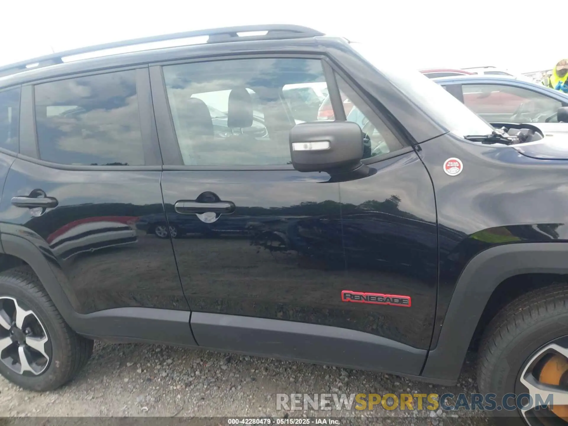 13 Фотография поврежденного автомобиля ZACNJBC14KPK13840 JEEP RENEGADE 2019