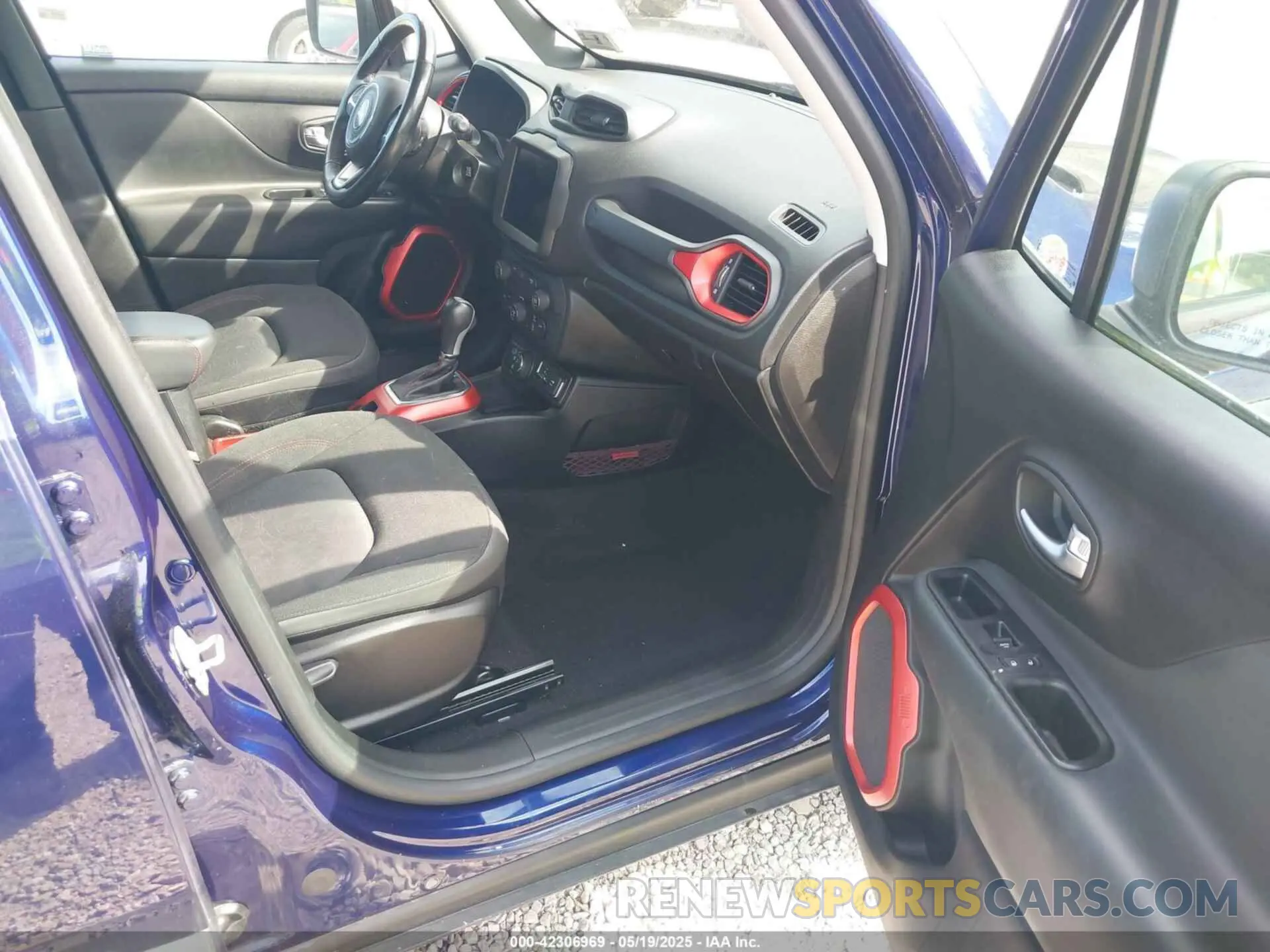 5 Фотография поврежденного автомобиля ZACNJBC16KPJ93803 JEEP RENEGADE 2019