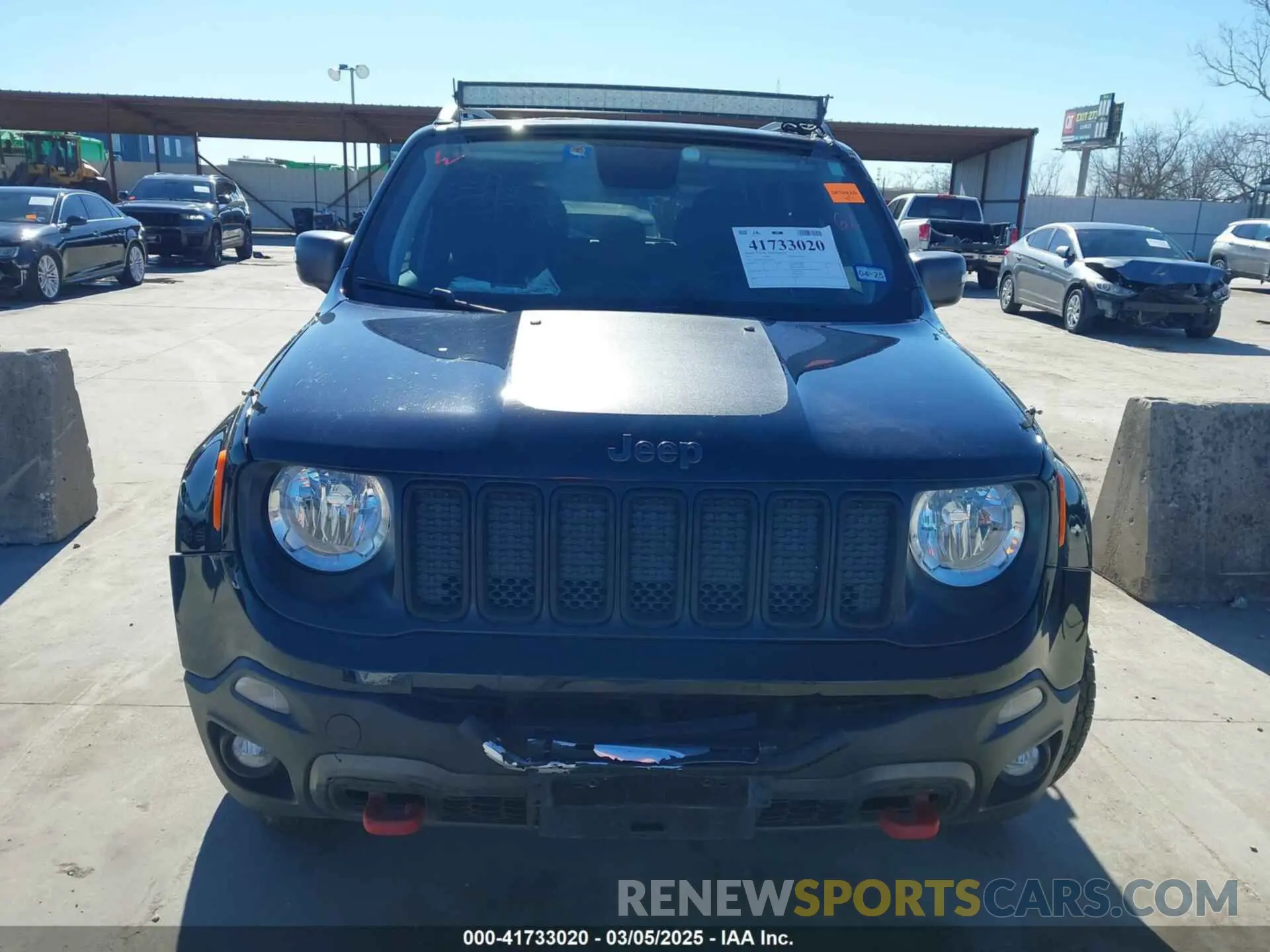 12 Photograph of a damaged car ZACNJBC18KPK06583 JEEP RENEGADE 2019