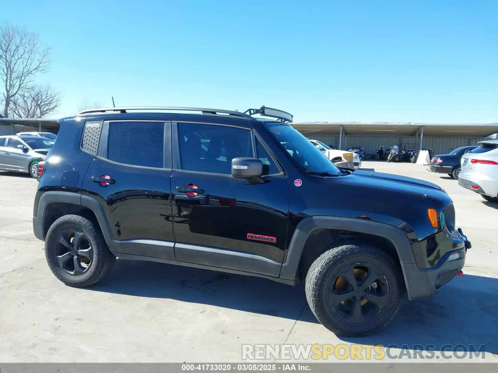 13 Photograph of a damaged car ZACNJBC18KPK06583 JEEP RENEGADE 2019