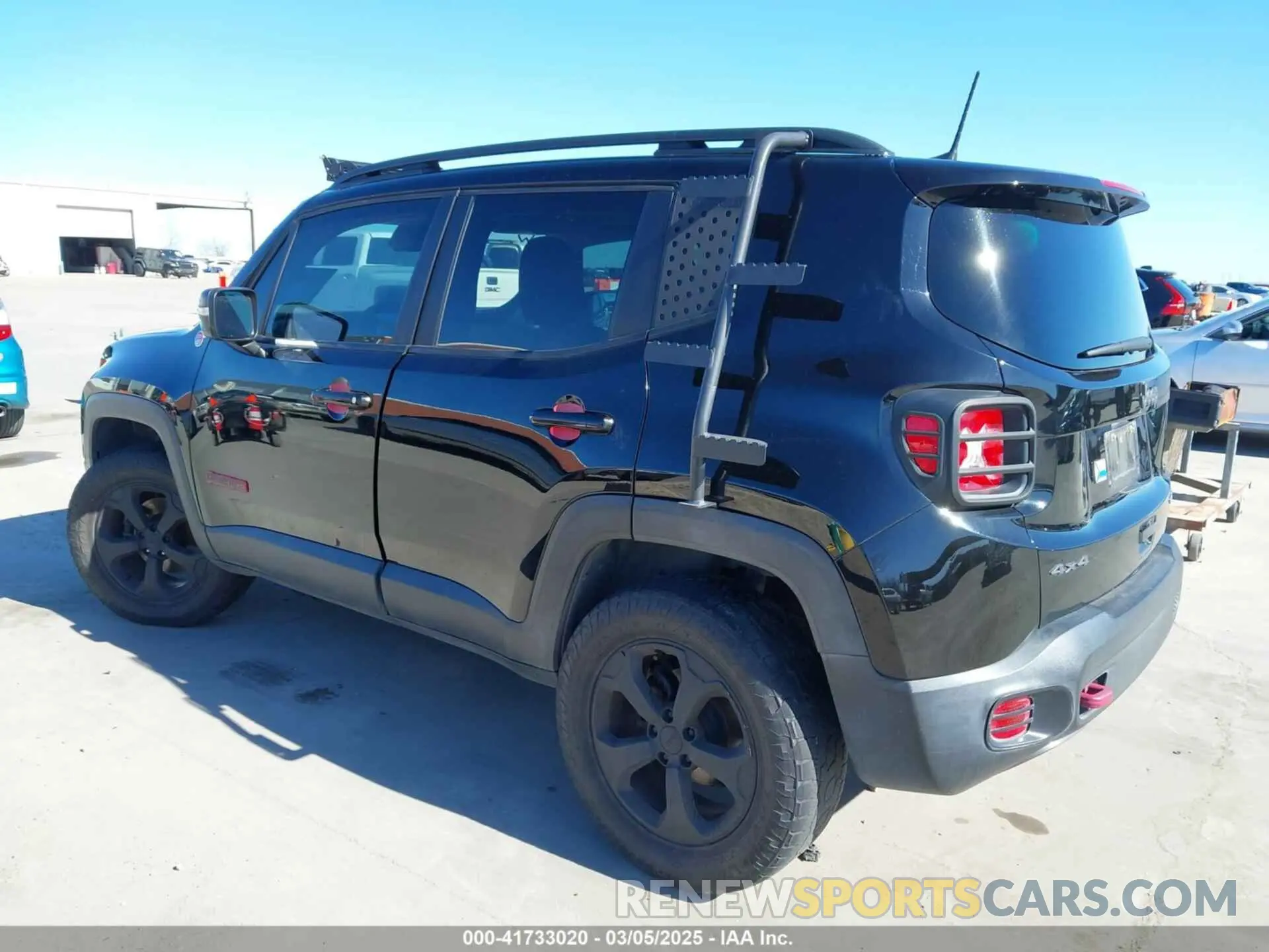 14 Photograph of a damaged car ZACNJBC18KPK06583 JEEP RENEGADE 2019