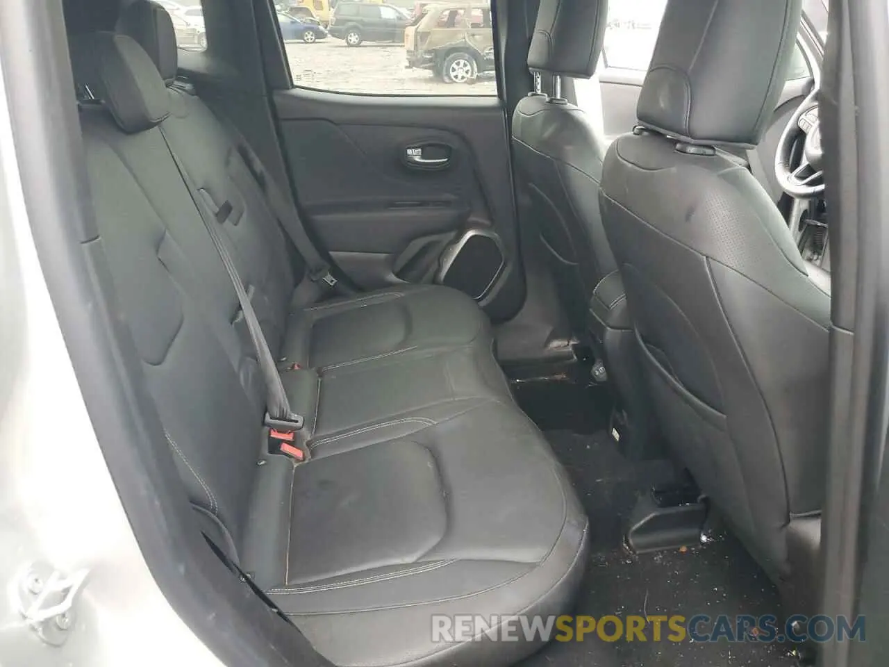 10 Photograph of a damaged car ZACNJBD18KPJ93770 JEEP RENEGADE 2019
