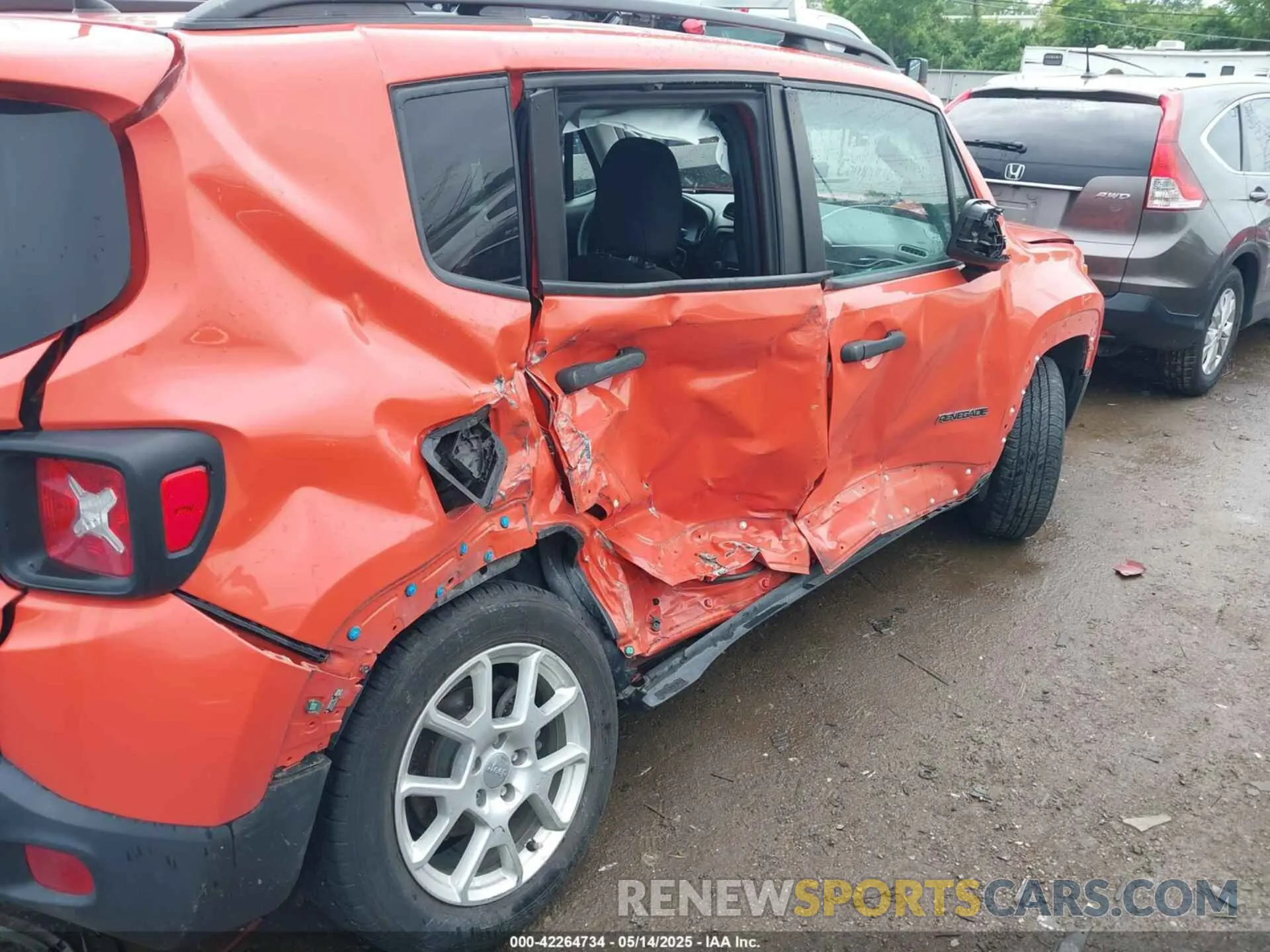 6 Фотография поврежденного автомобиля ZACNJAAB0LPL08984 JEEP RENEGADE 2020