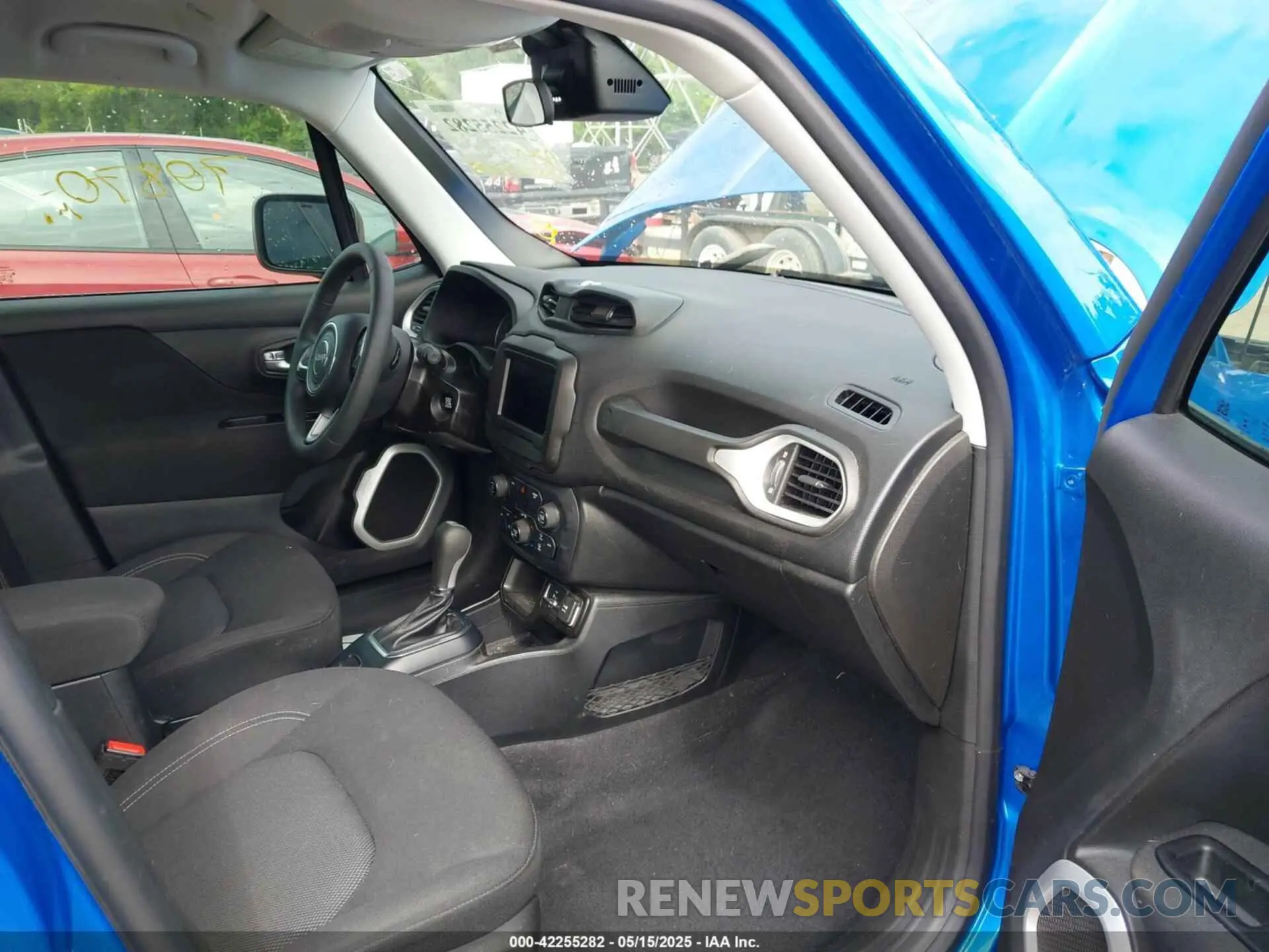 5 Фотография поврежденного автомобиля ZACNJAAB1LPL75674 JEEP RENEGADE 2020