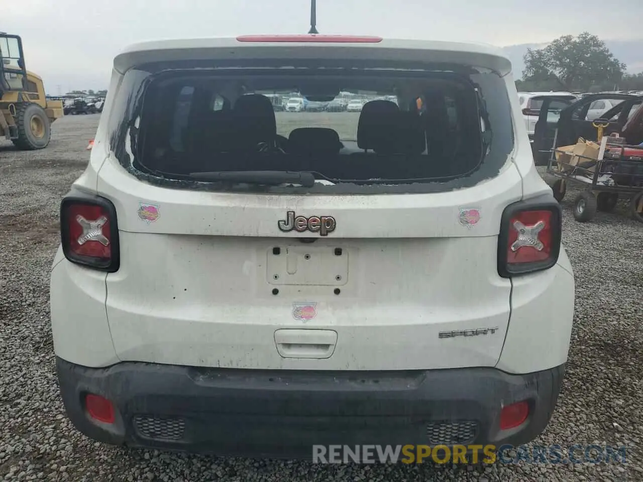 6 Фотография поврежденного автомобиля ZACNJAAB3LPL00927 JEEP RENEGADE 2020