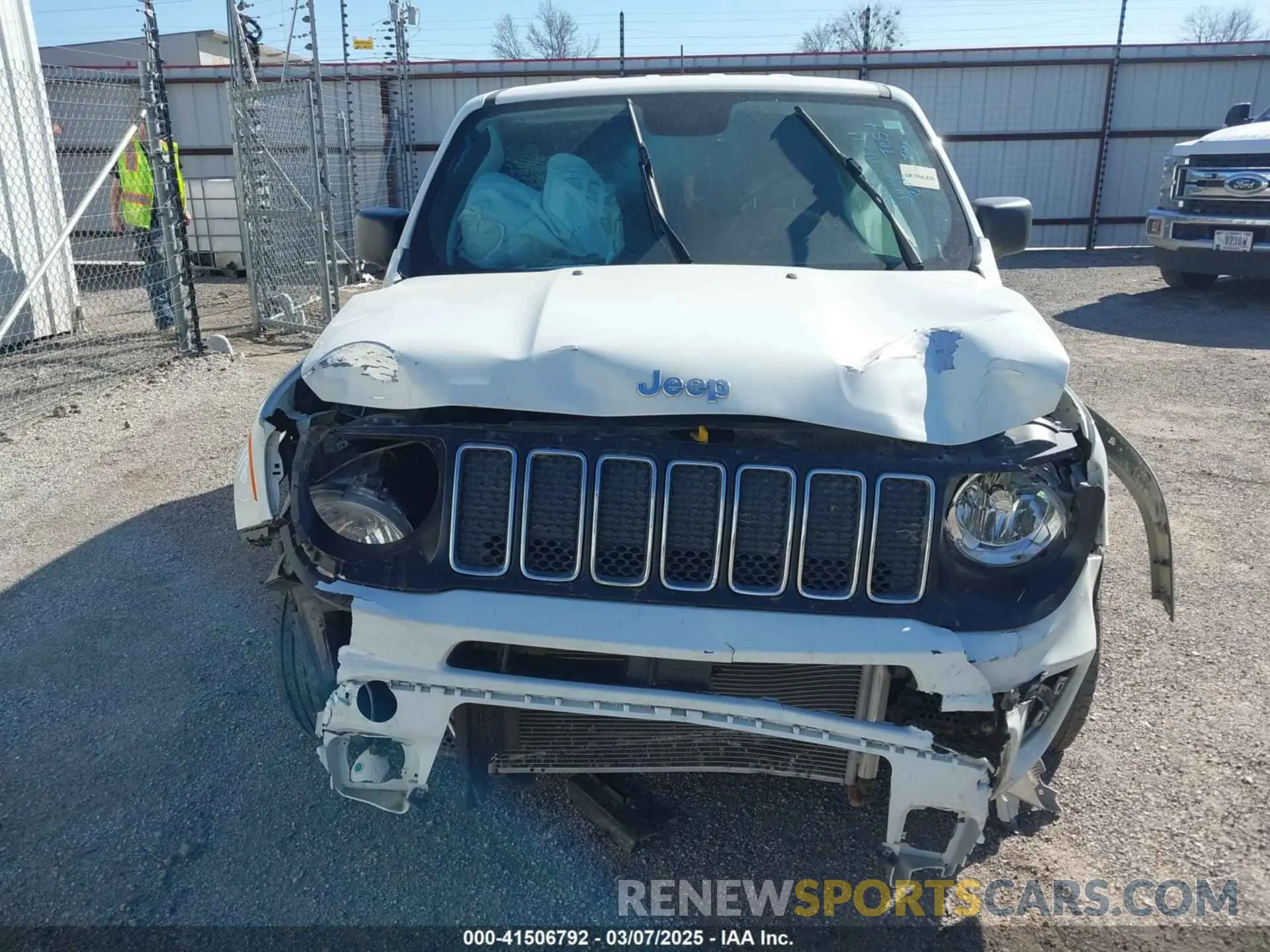 13 Photograph of a damaged car ZACNJAAB7LPL70754 JEEP RENEGADE 2020