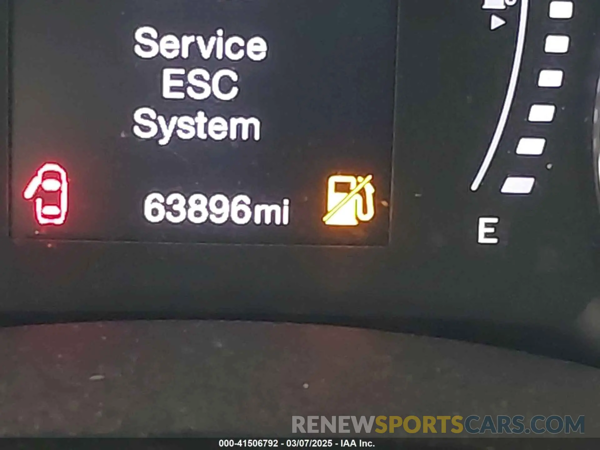 16 Photograph of a damaged car ZACNJAAB7LPL70754 JEEP RENEGADE 2020