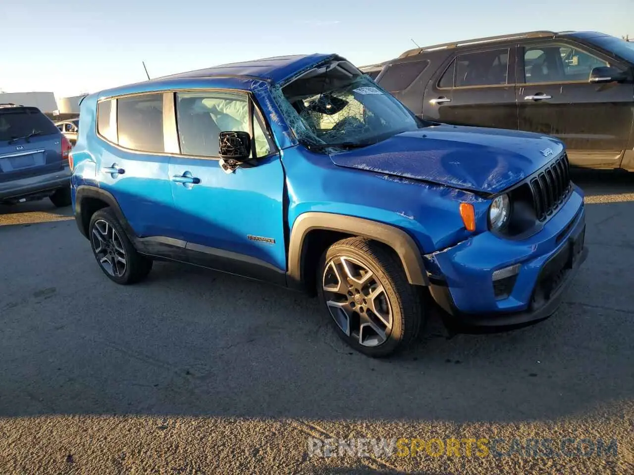 4 Photograph of a damaged car ZACNJAAB8LPL81164 JEEP RENEGADE 2020