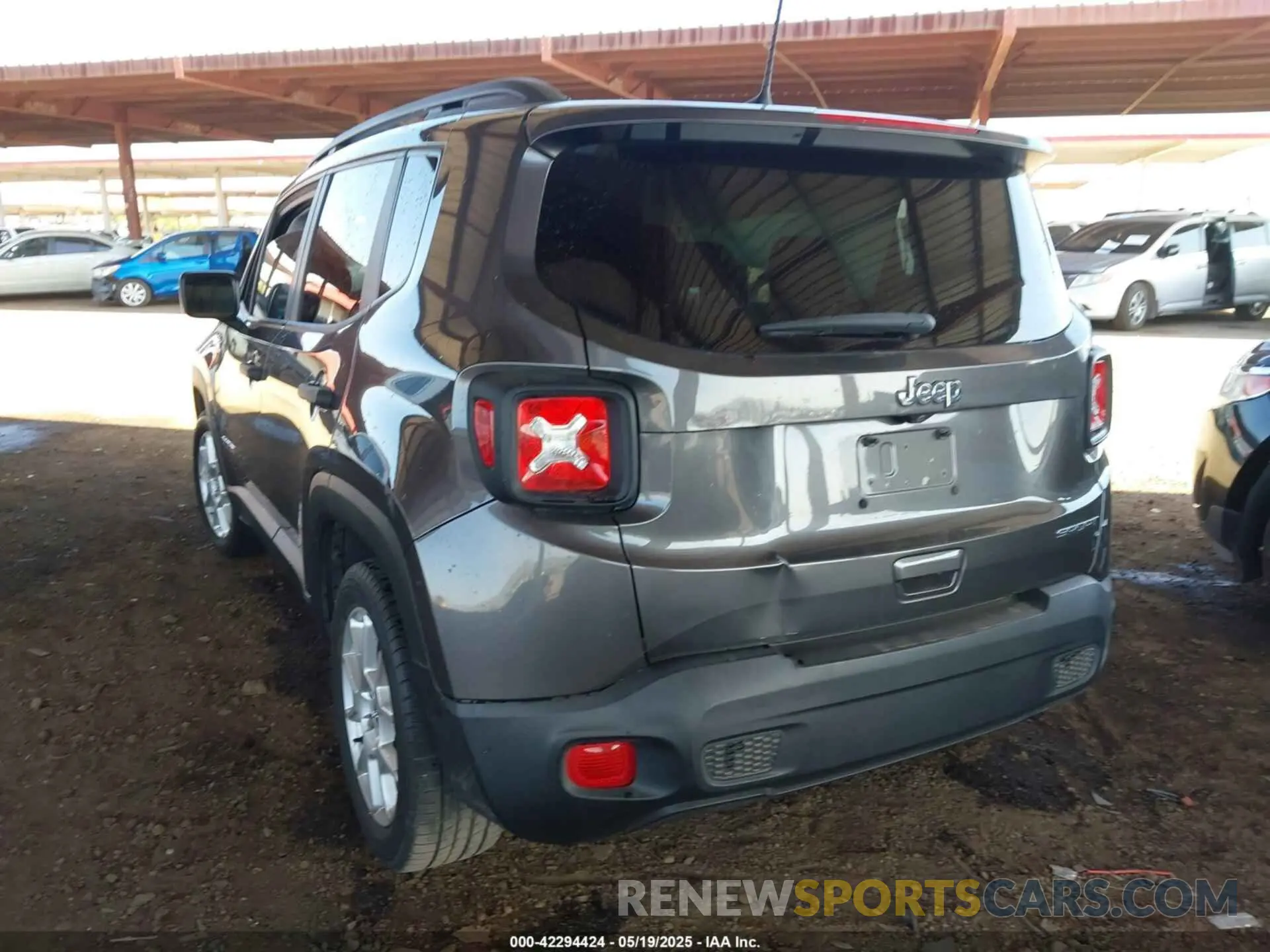 3 Photograph of a damaged car ZACNJAABXLPL61062 JEEP RENEGADE 2020