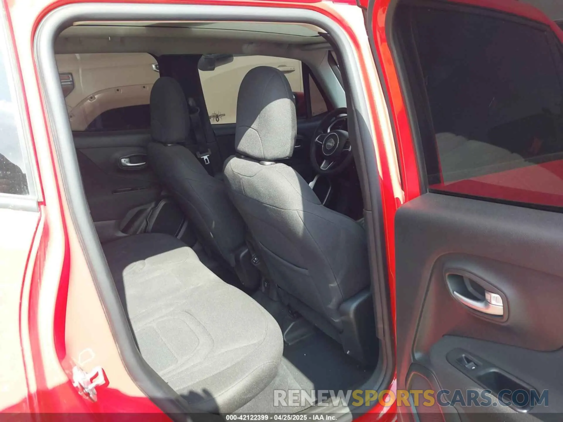 8 Photograph of a damaged car ZACNJAB17LPL84093 JEEP RENEGADE 2020