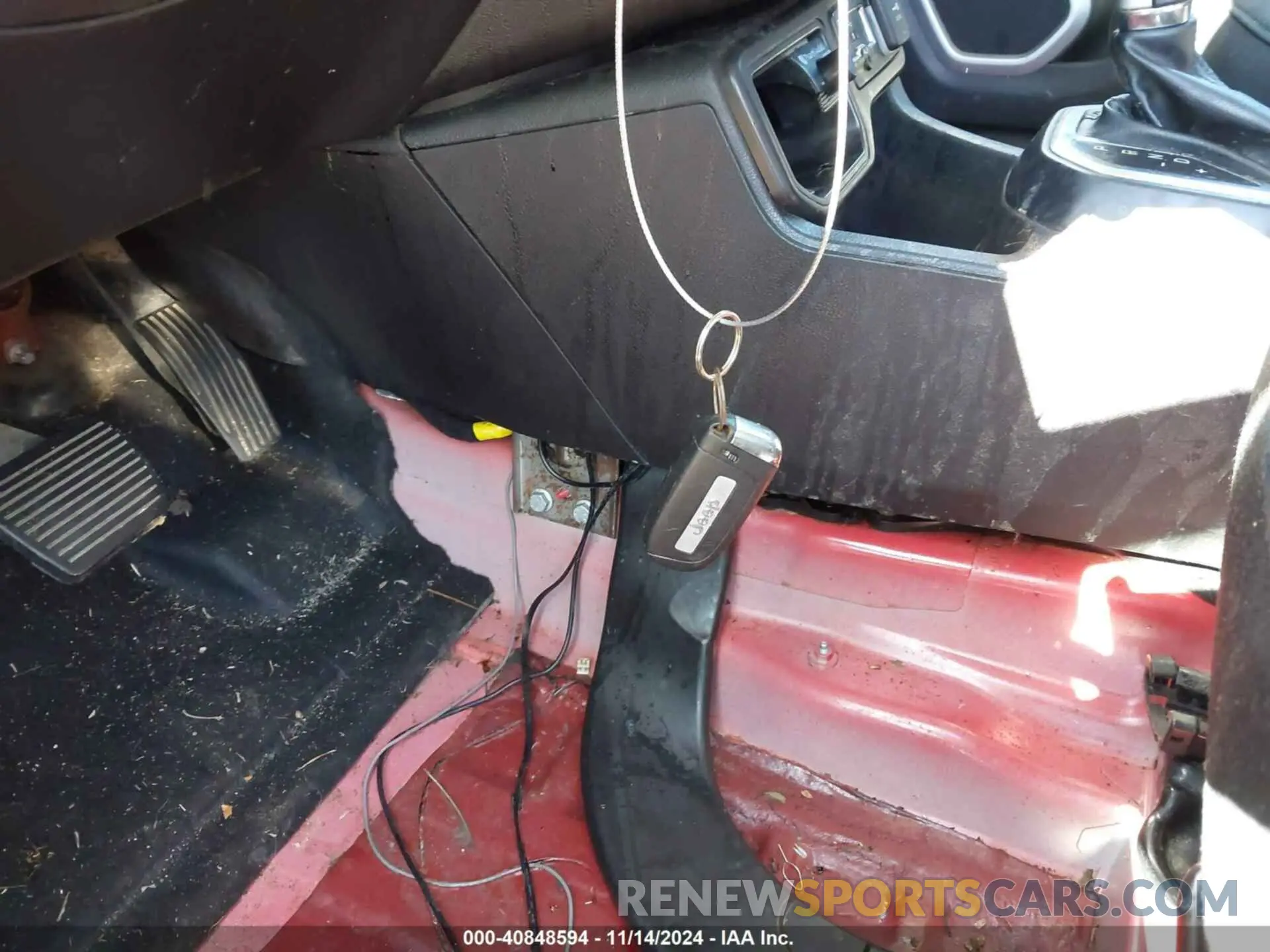 11 Фотография поврежденного автомобиля ZACNJABB0LPL21197 JEEP RENEGADE 2020