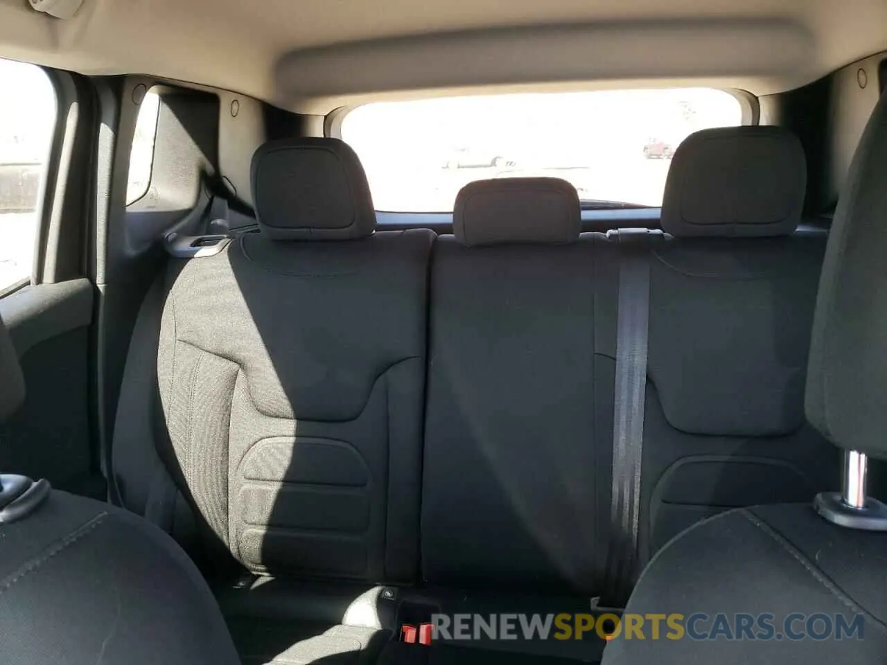 10 Фотография поврежденного автомобиля ZACNJABB0LPL28120 JEEP RENEGADE 2020