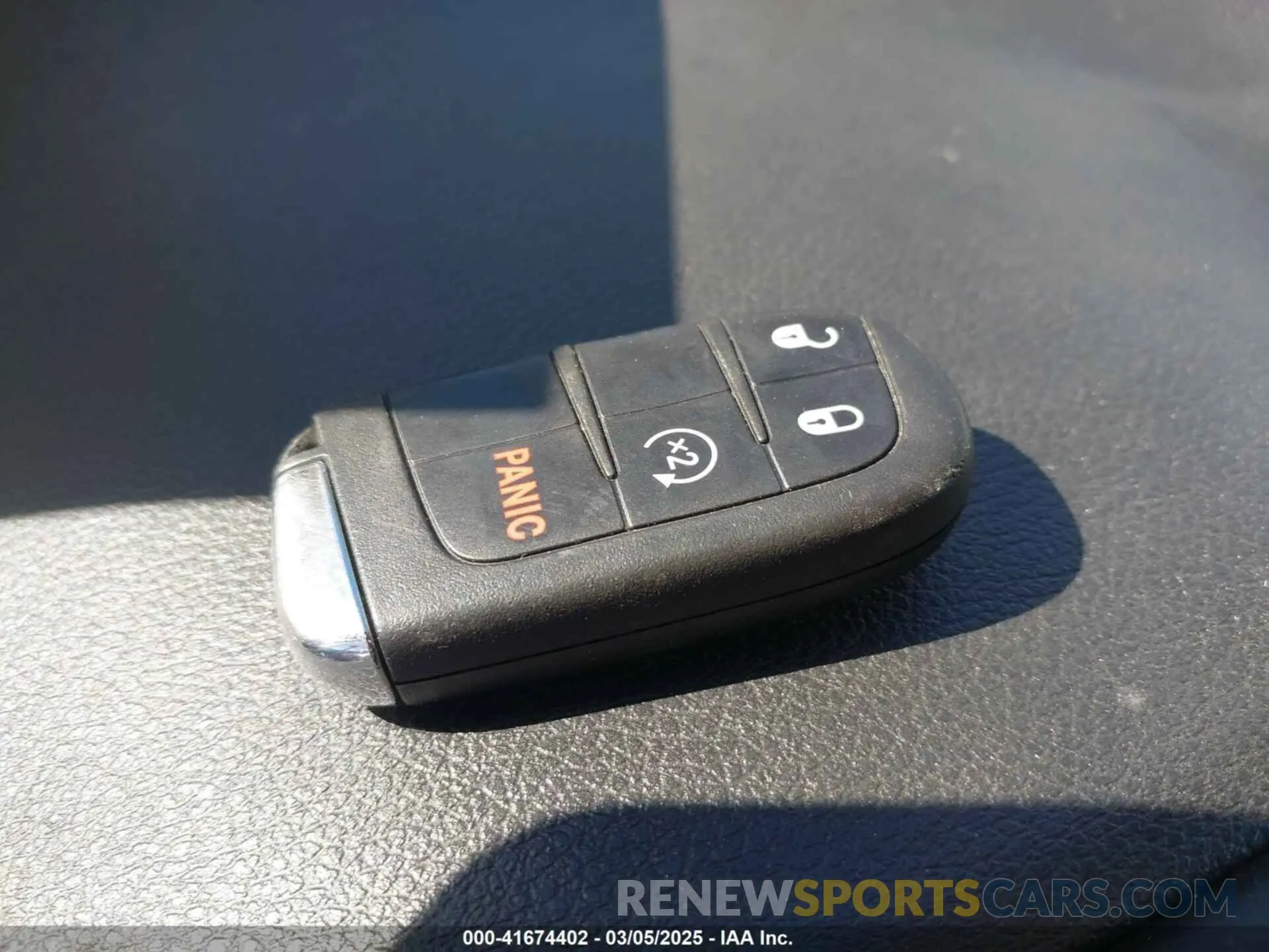 11 Фотография поврежденного автомобиля ZACNJABB0LPL85188 JEEP RENEGADE 2020
