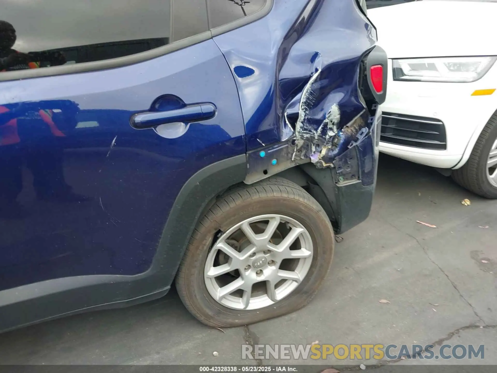 6 Photograph of a damaged car ZACNJABB0LPL90620 JEEP RENEGADE 2020