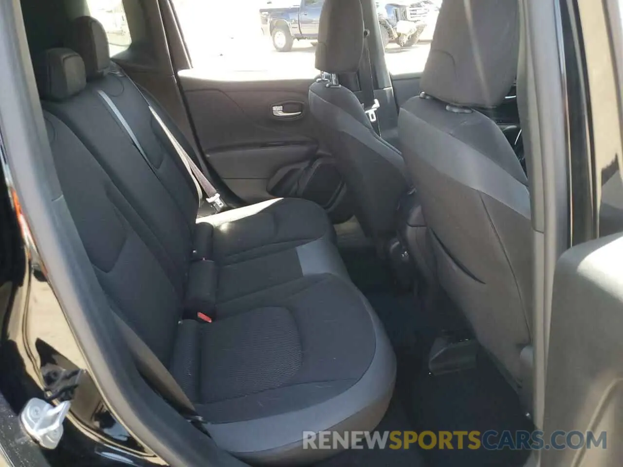 11 Photograph of a damaged car ZACNJABB1LPL48084 JEEP RENEGADE 2020