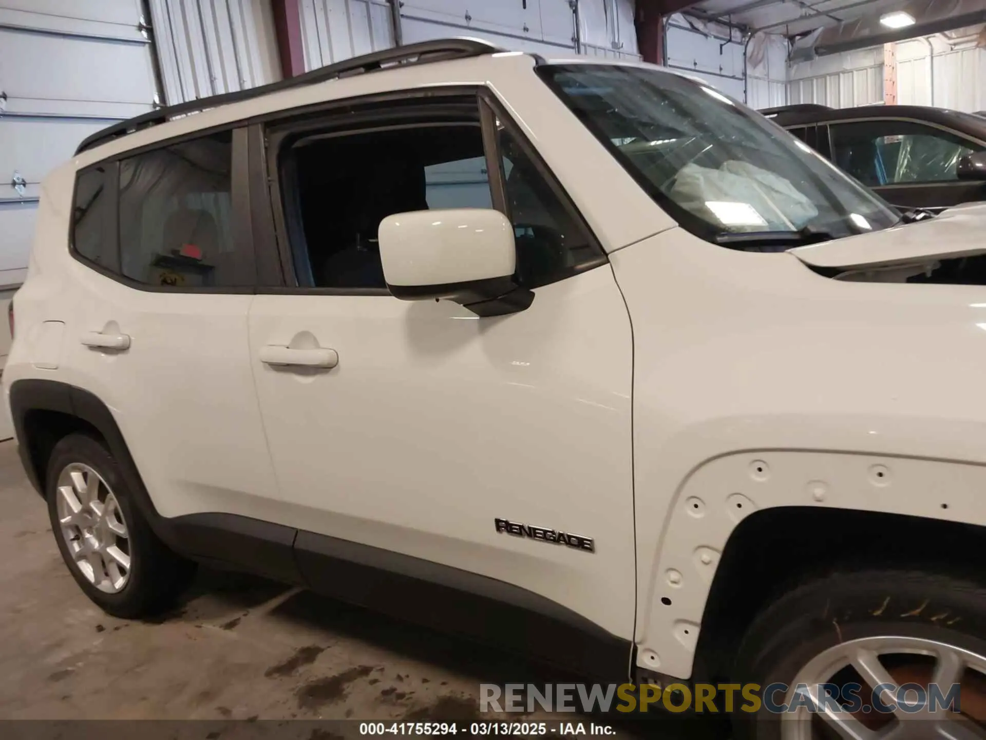 13 Photograph of a damaged car ZACNJABB1LPL74247 JEEP RENEGADE 2020