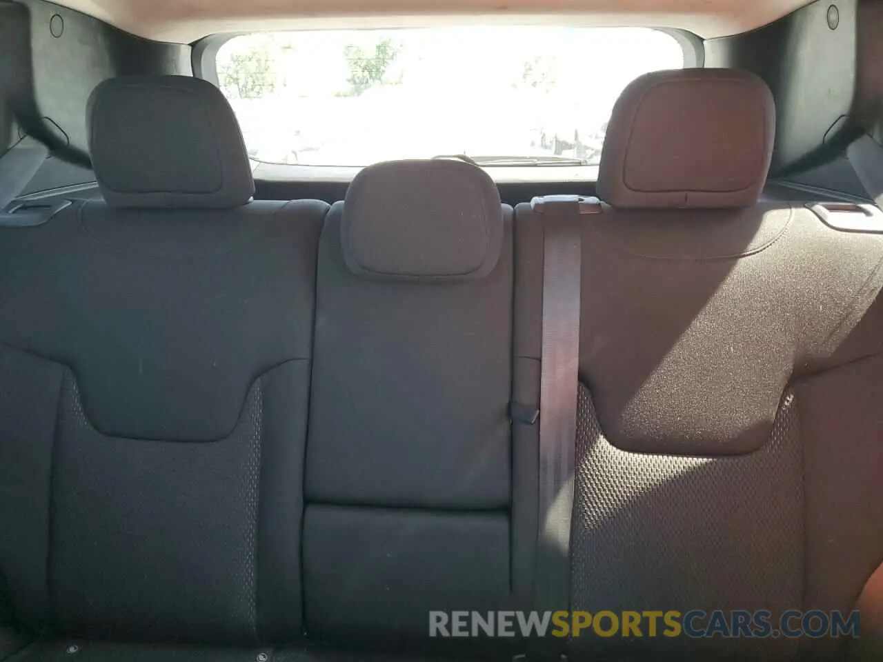 10 Фотография поврежденного автомобиля ZACNJABB1LPL87001 JEEP RENEGADE 2020