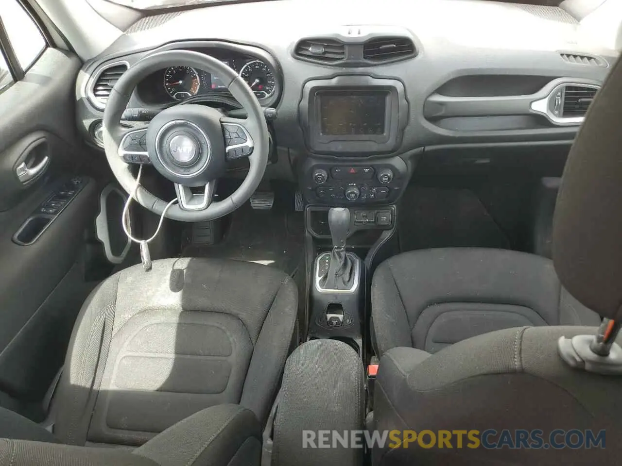 8 Photograph of a damaged car ZACNJABB2LPL31326 JEEP RENEGADE 2020