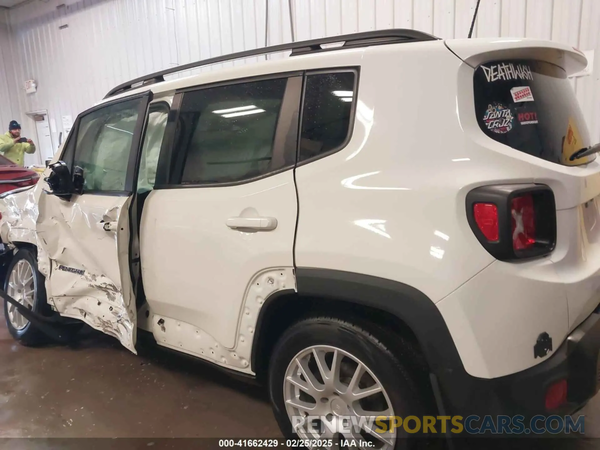 14 Фотография поврежденного автомобиля ZACNJABB4LPL26676 JEEP RENEGADE 2020