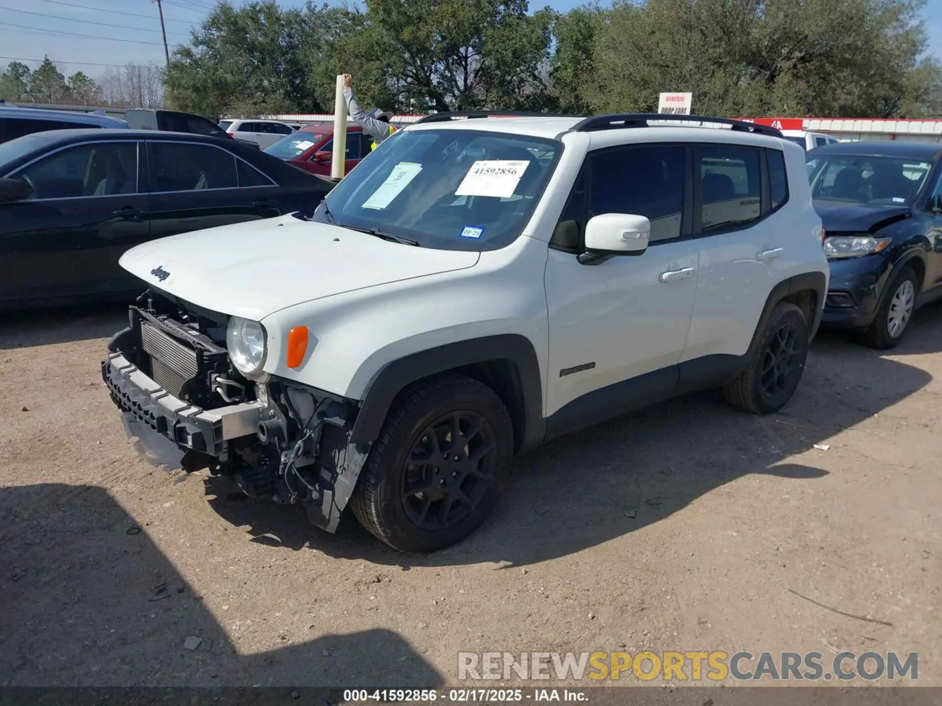 2 Фотография поврежденного автомобиля ZACNJABB5LPL02130 JEEP RENEGADE 2020