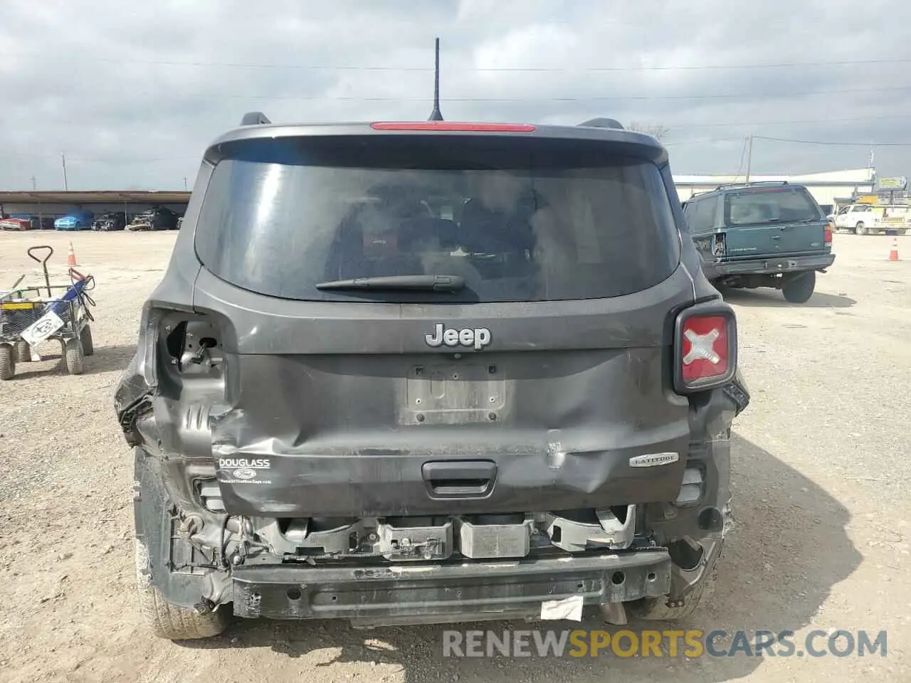 6 Photograph of a damaged car ZACNJABB5LPL67902 JEEP RENEGADE 2020
