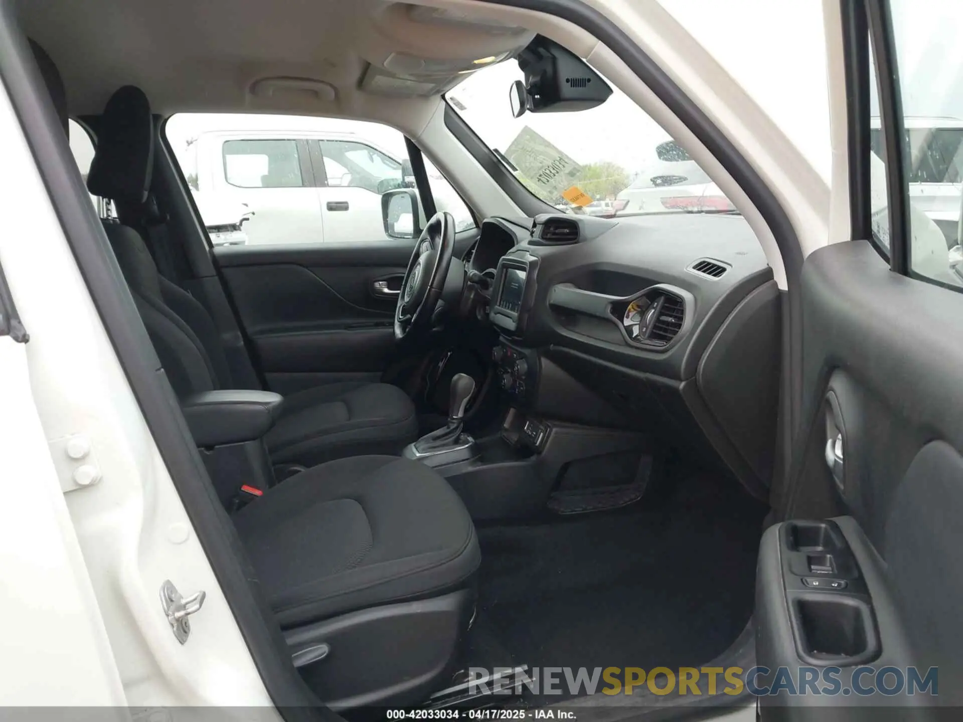 5 Photograph of a damaged car ZACNJABB6LPL16537 JEEP RENEGADE 2020