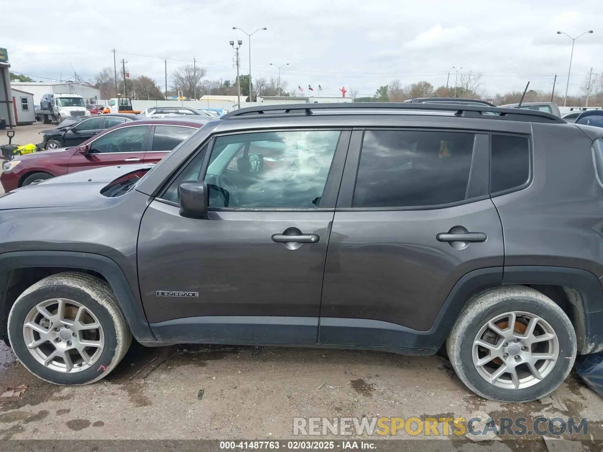 14 Photograph of a damaged car ZACNJABB6LPL62935 JEEP RENEGADE 2020