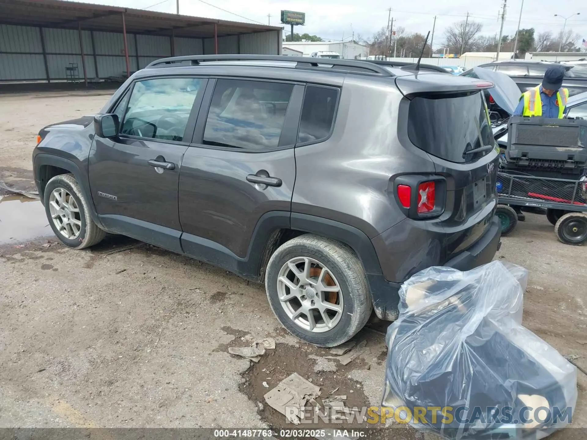 3 Photograph of a damaged car ZACNJABB6LPL62935 JEEP RENEGADE 2020
